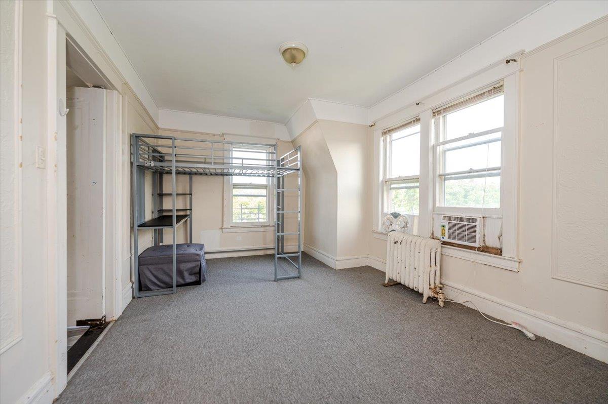 2312 Morgan Avenue Property Photo 12