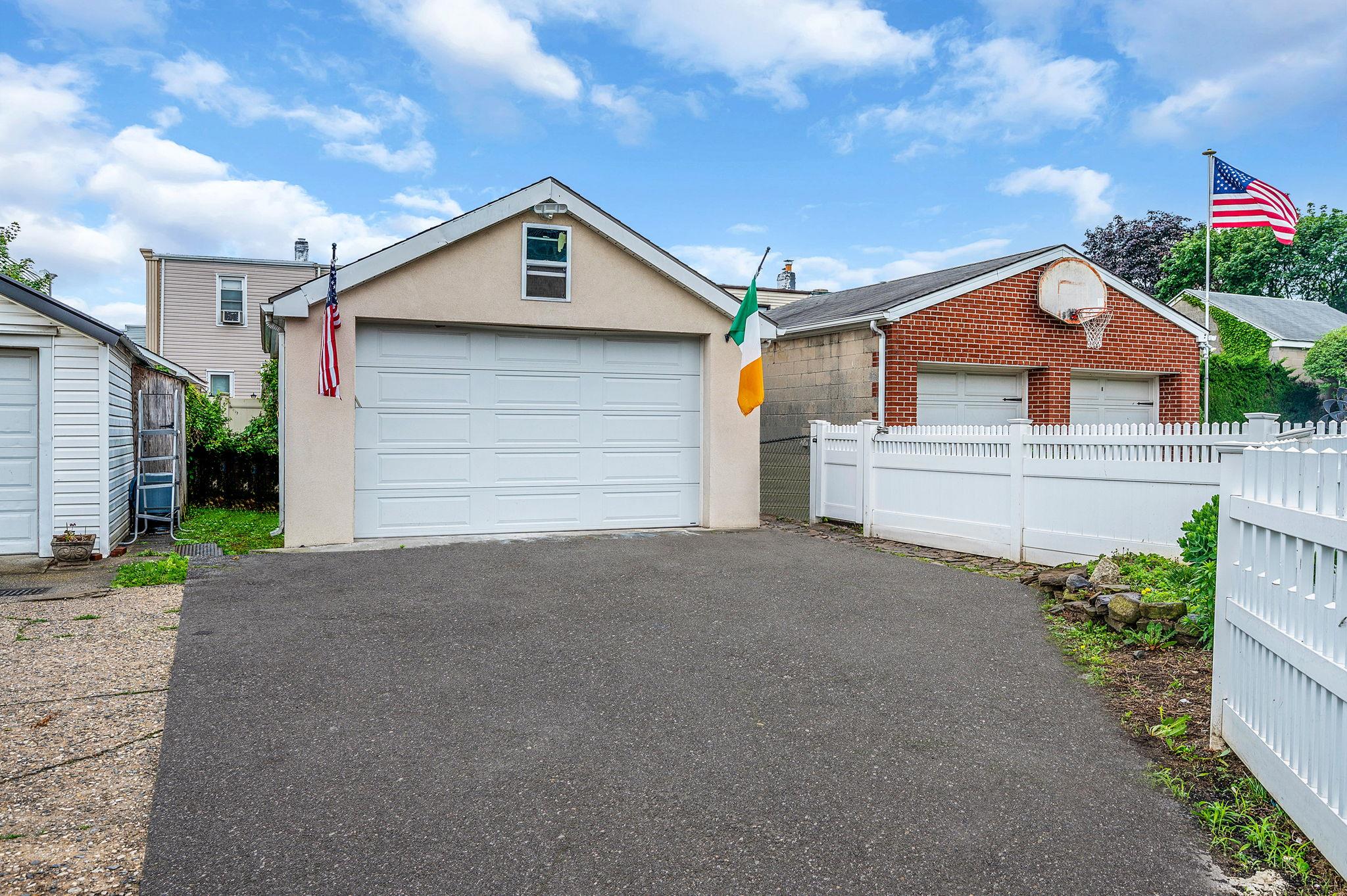 65-47 79th Street Property Photo 7