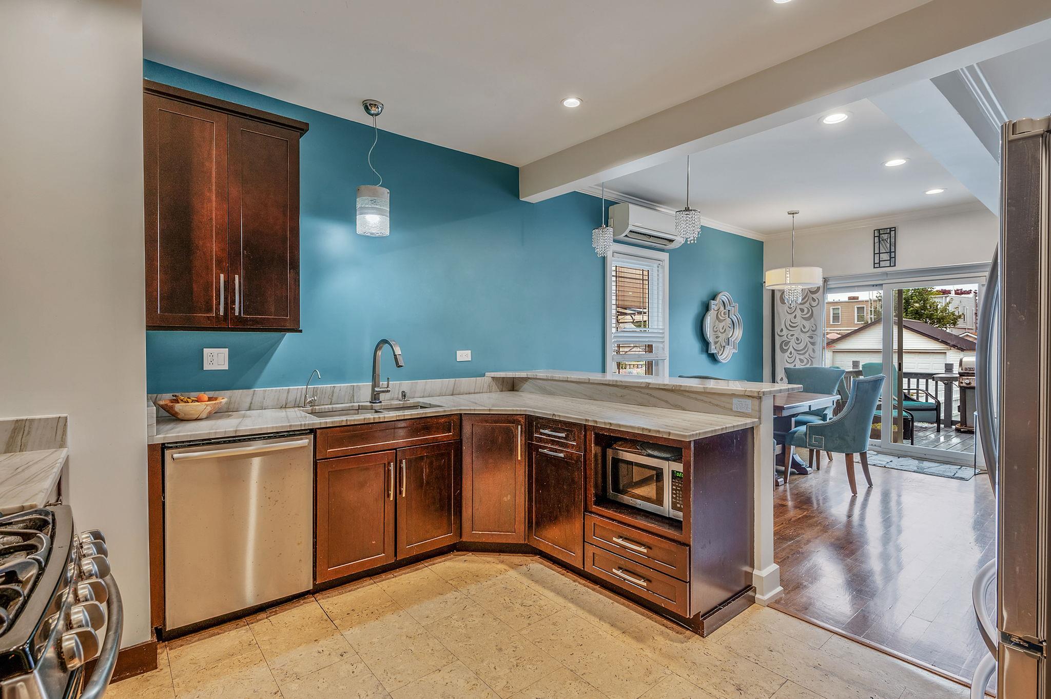 65-47 79th Street Property Photo 17