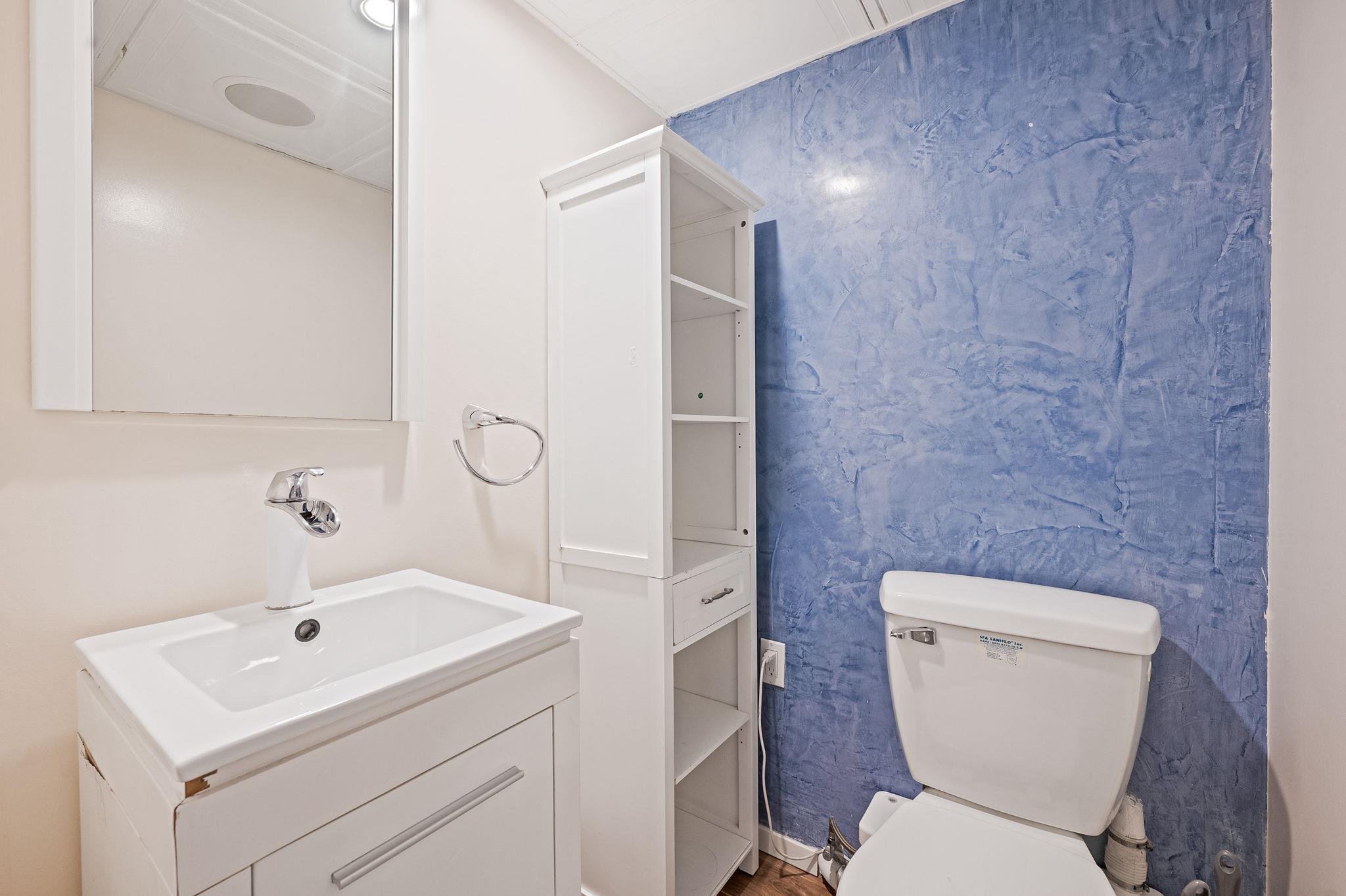 65-47 79th Street Property Photo 36