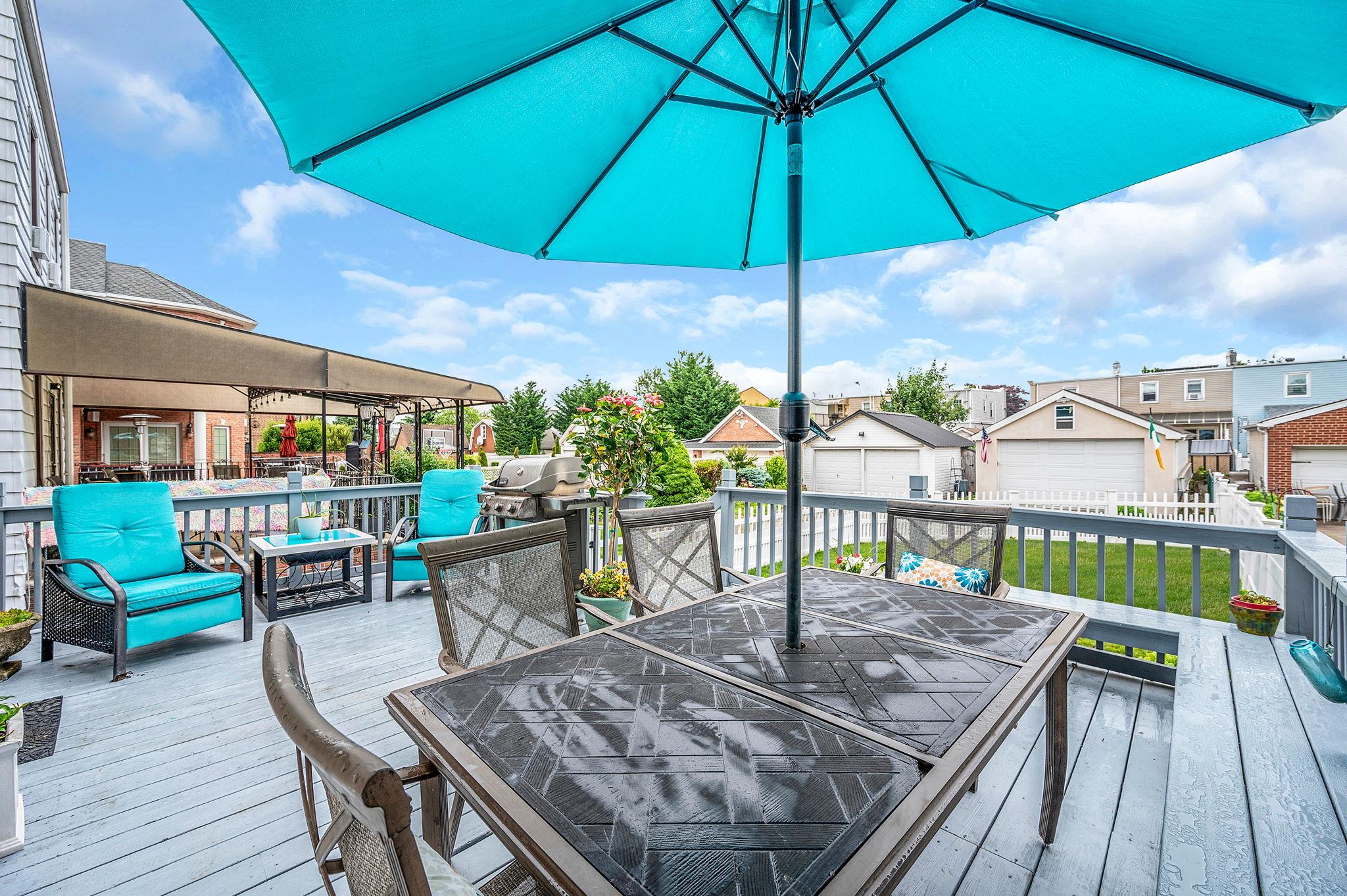 65-47 79th Street Property Photo 38