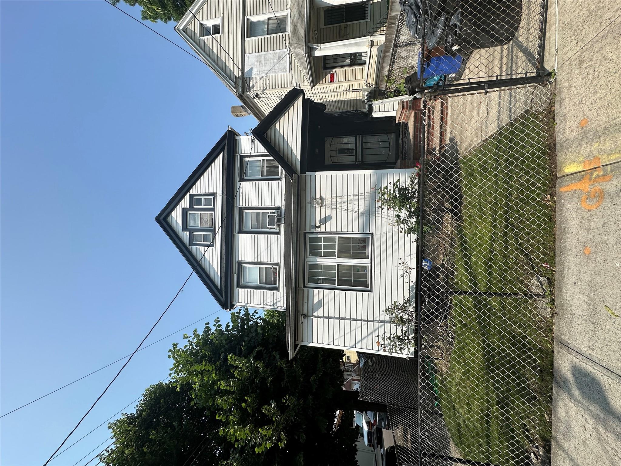 10650 Waltham Street Property Photo 1