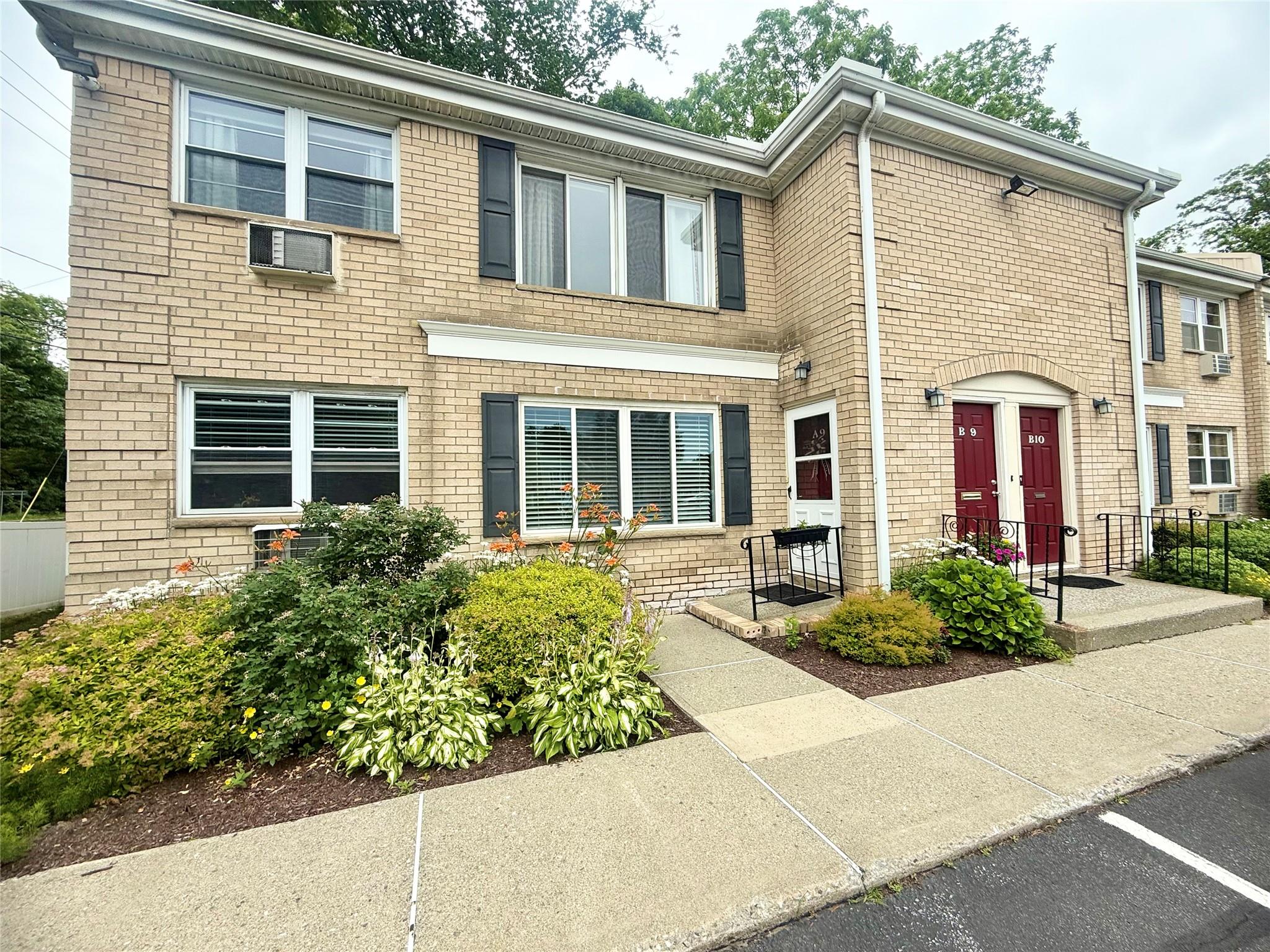 250 Beechwood Avenue 9a Property Photo 1