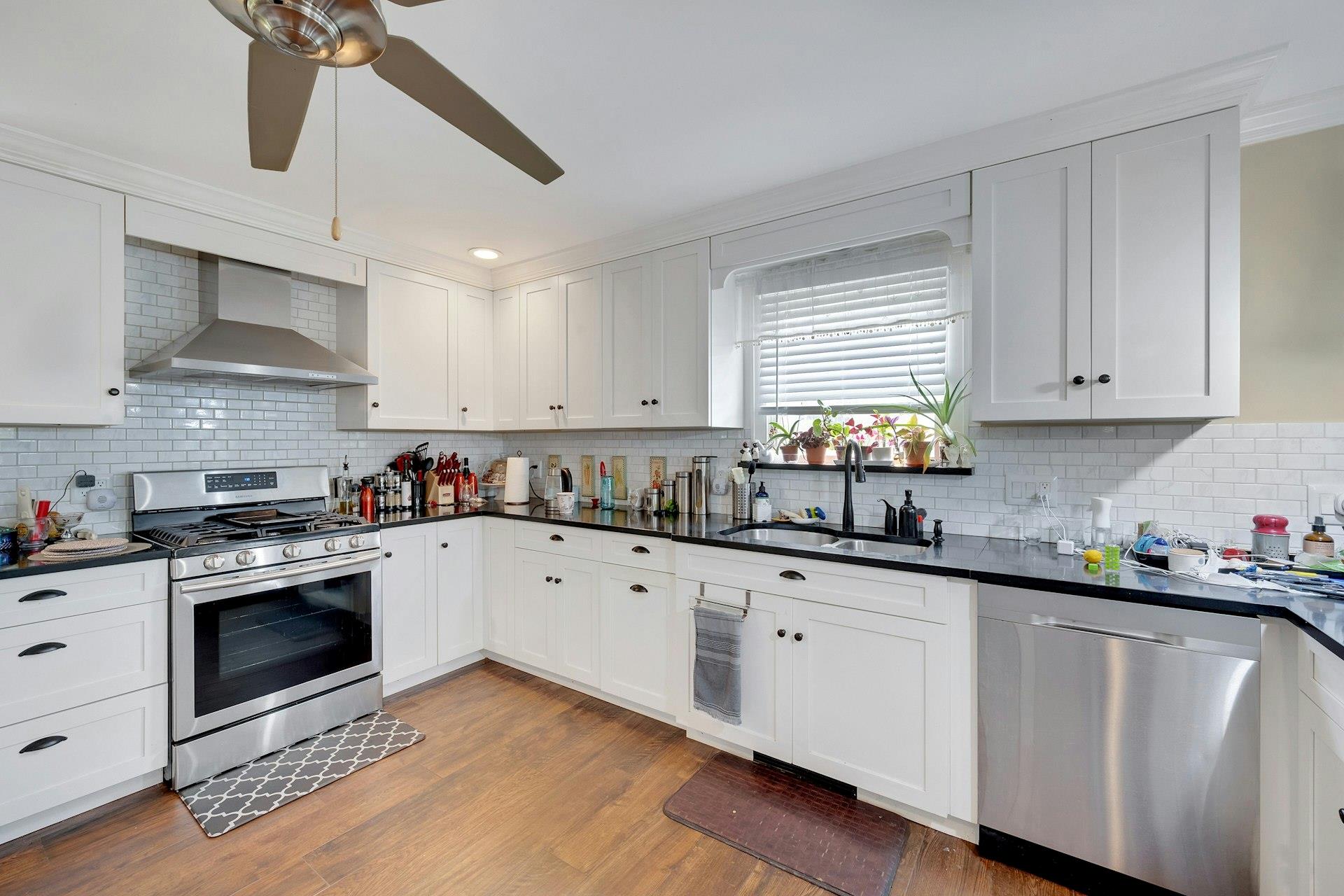 12 Congress Street Property Photo 8