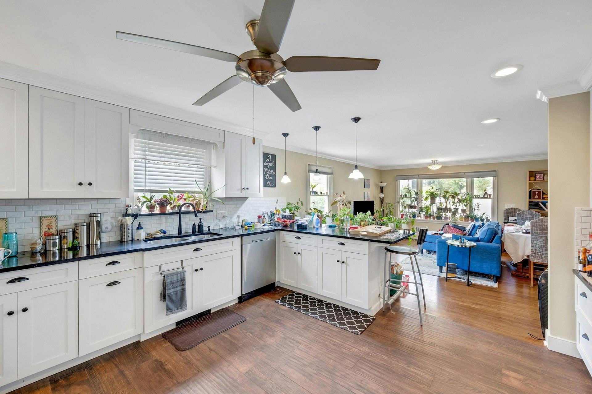 12 Congress Street Property Photo 10