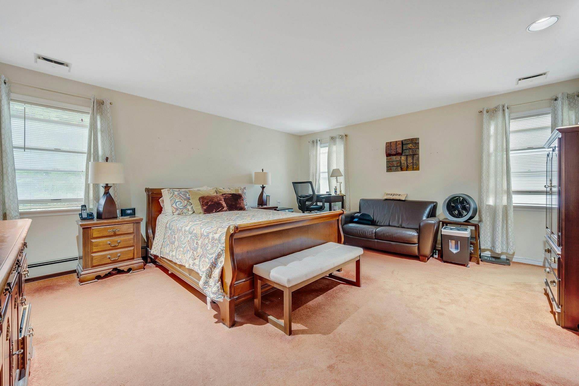 12 Congress Street Property Photo 20