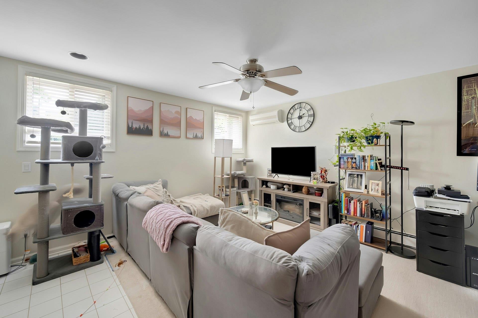 12 Congress Street Property Photo 27