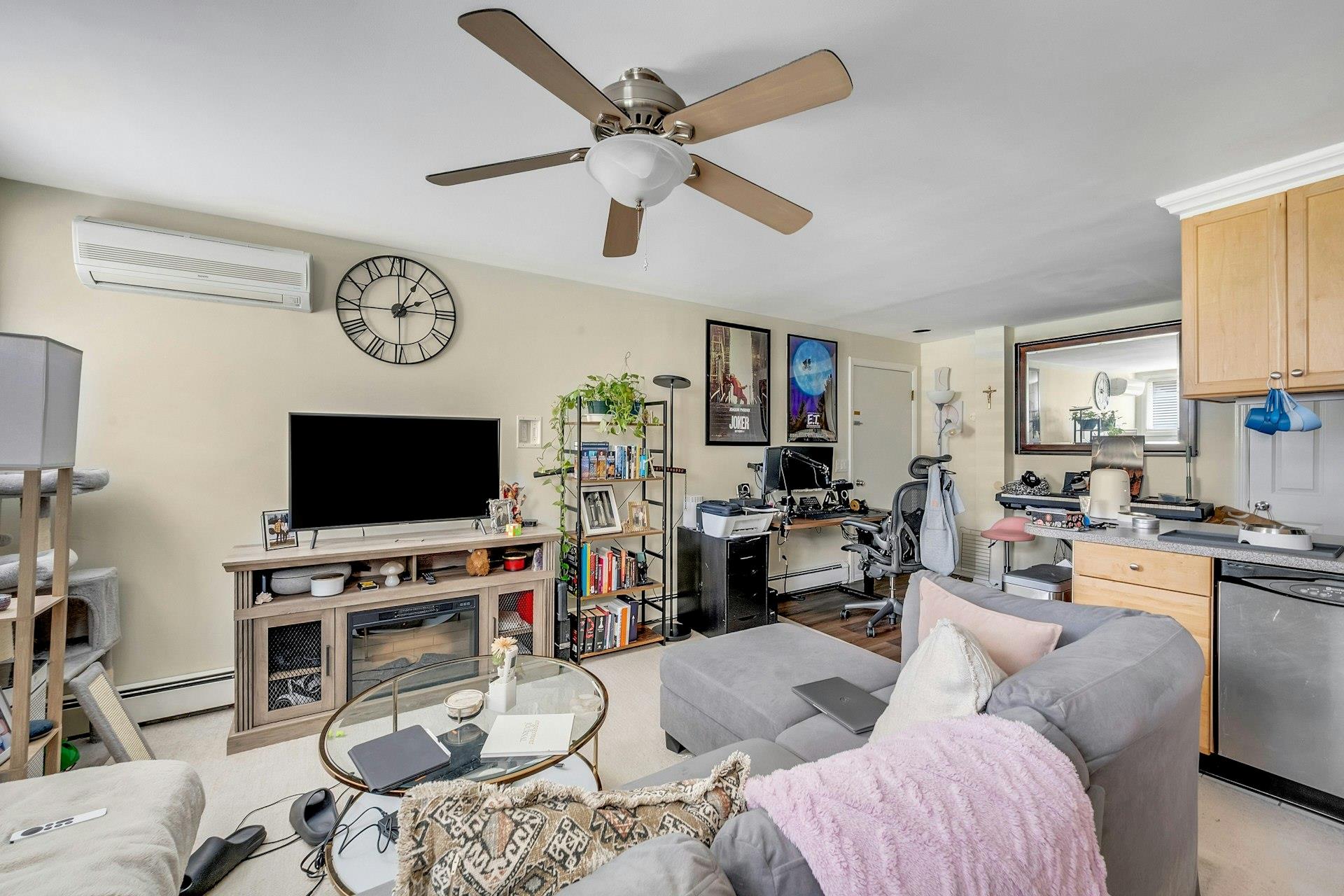 12 Congress Street Property Photo 28