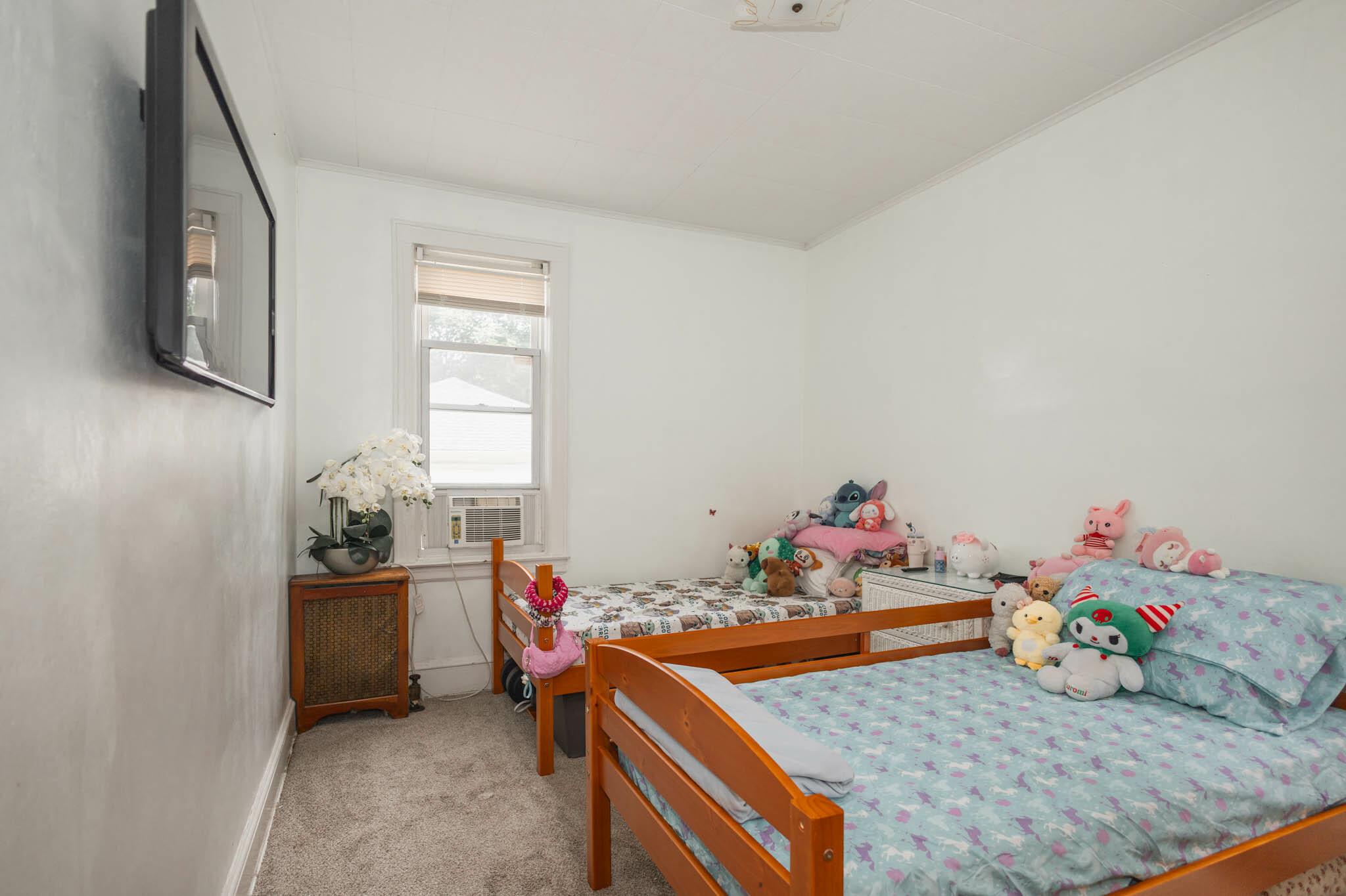 40-29 201 Street A, B, C Property Photo 38