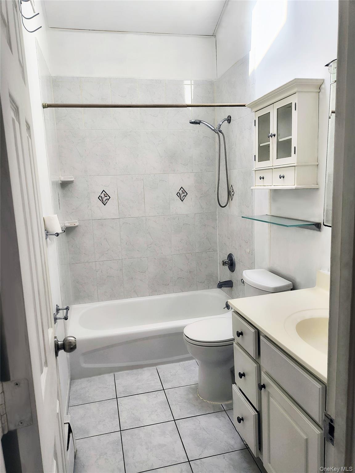 1056 E Arthur Street Property Photo 11