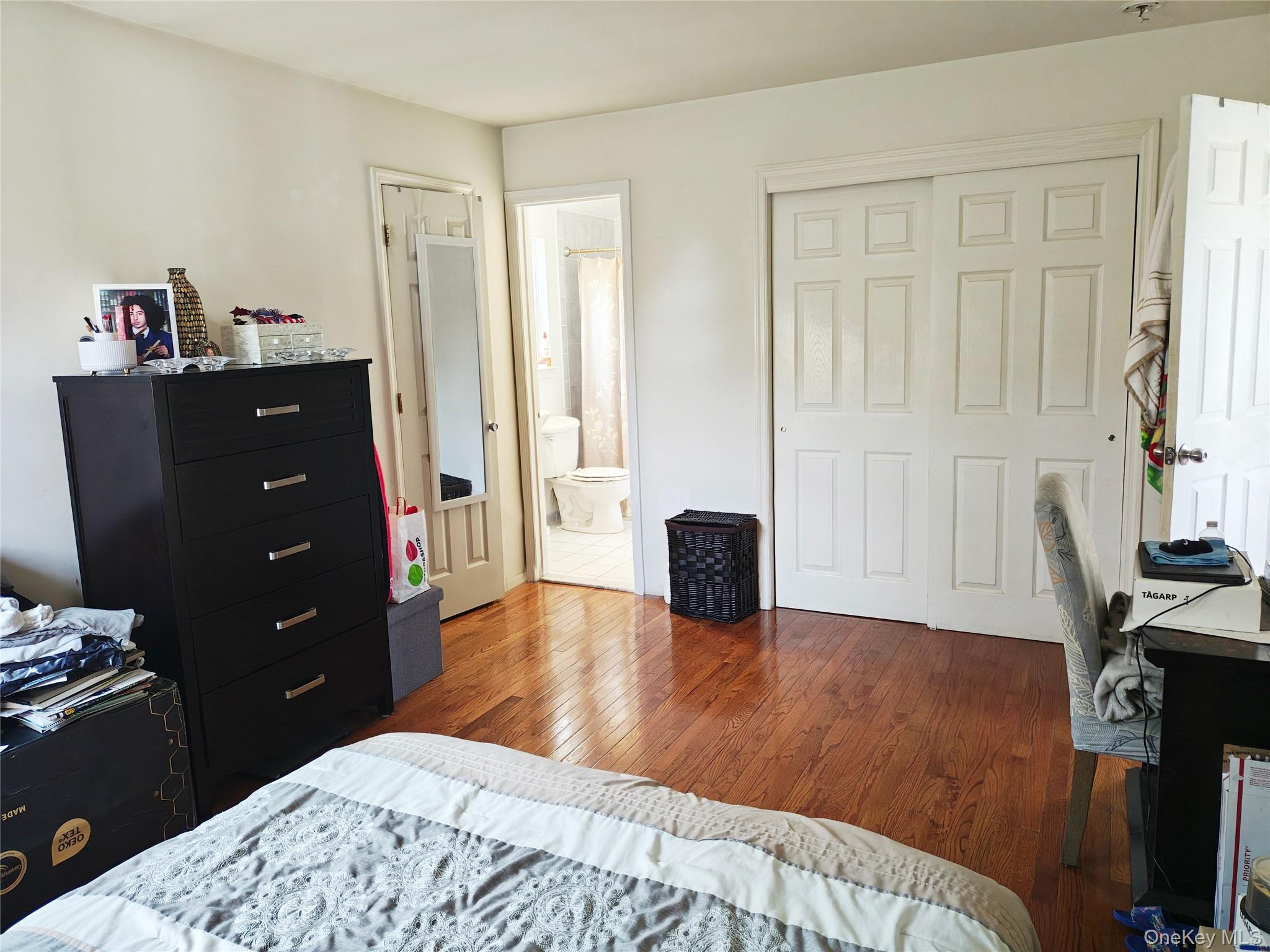 1056 E Arthur Street Property Photo 16