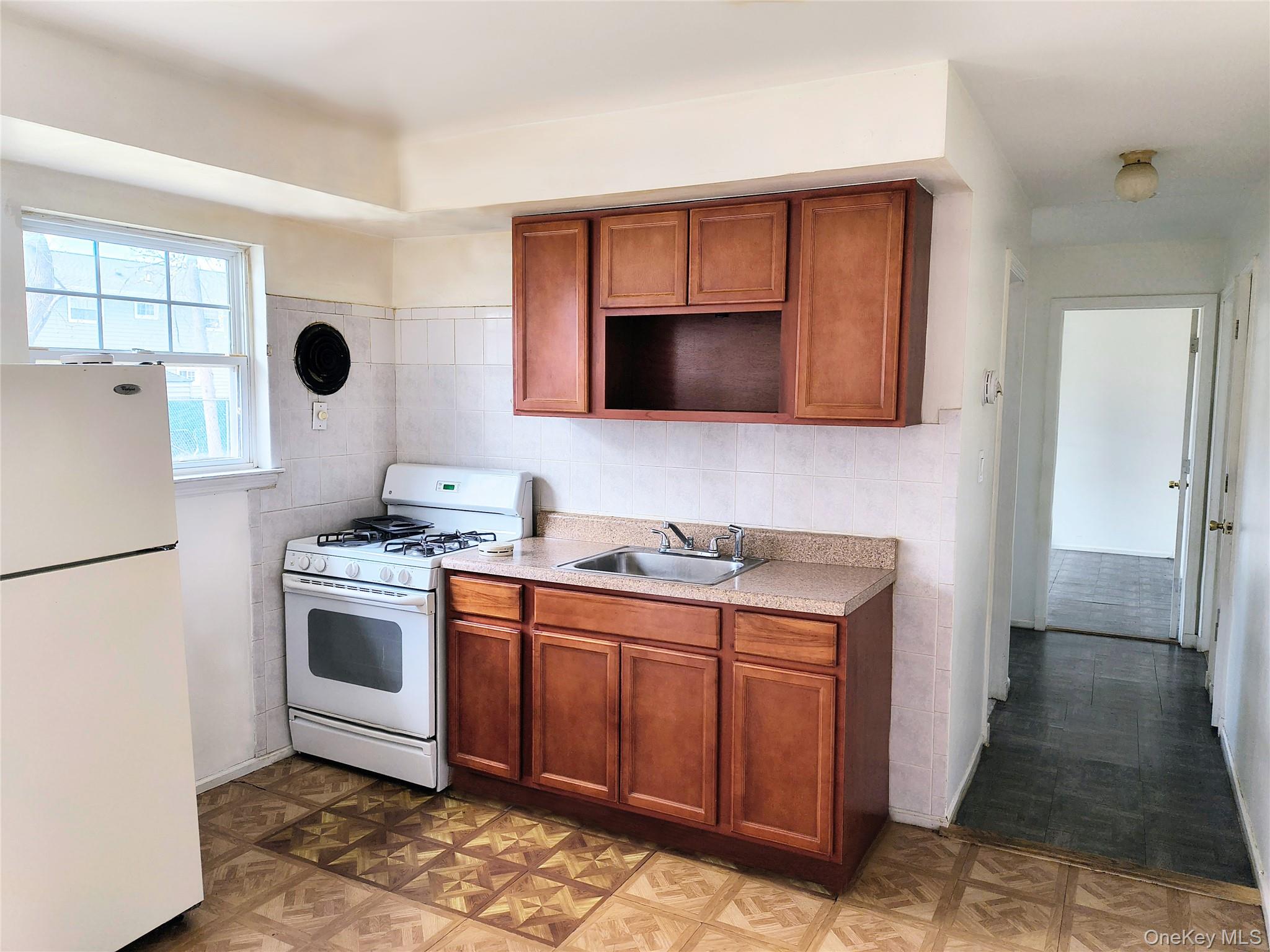 1056 E Arthur Street Property Photo 20
