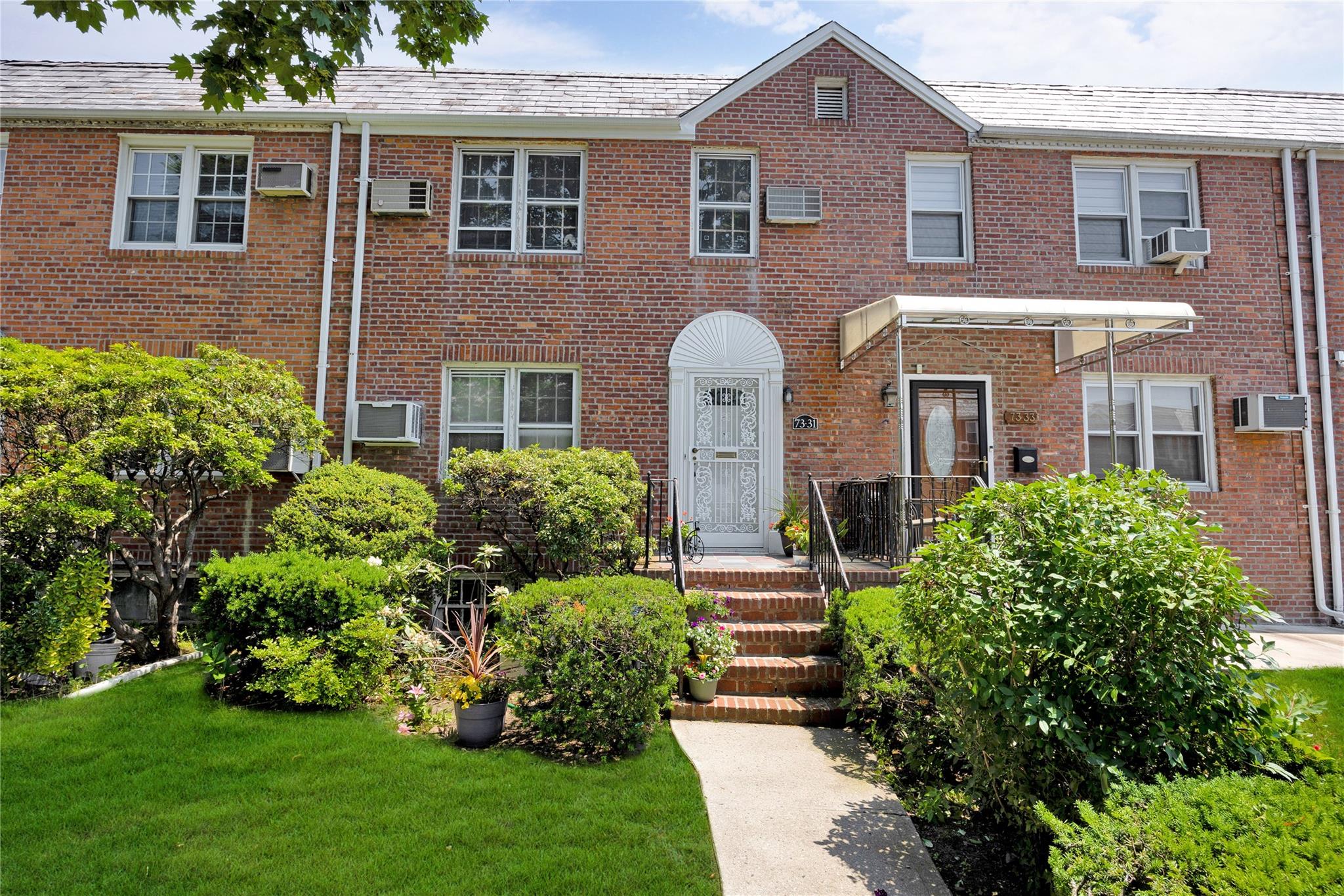 7331 174th Street Property Photo 1