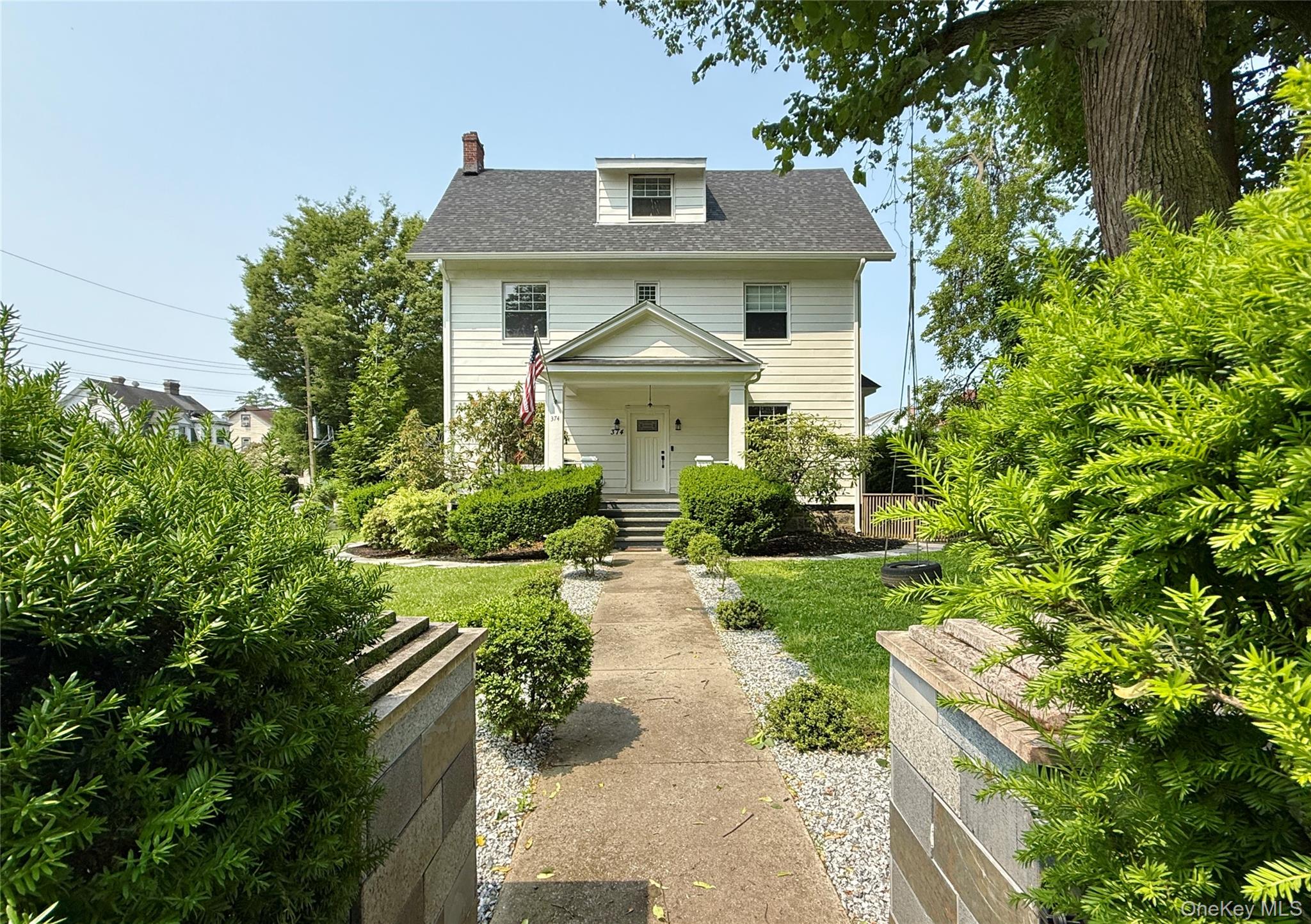 374 King Street Property Photo 1