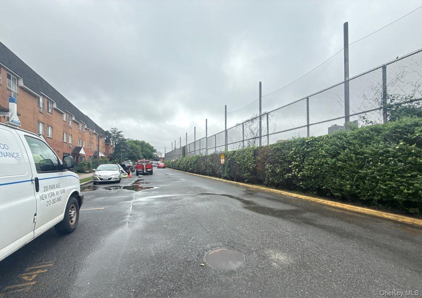 1316 33rd Avenue Property Photo 3