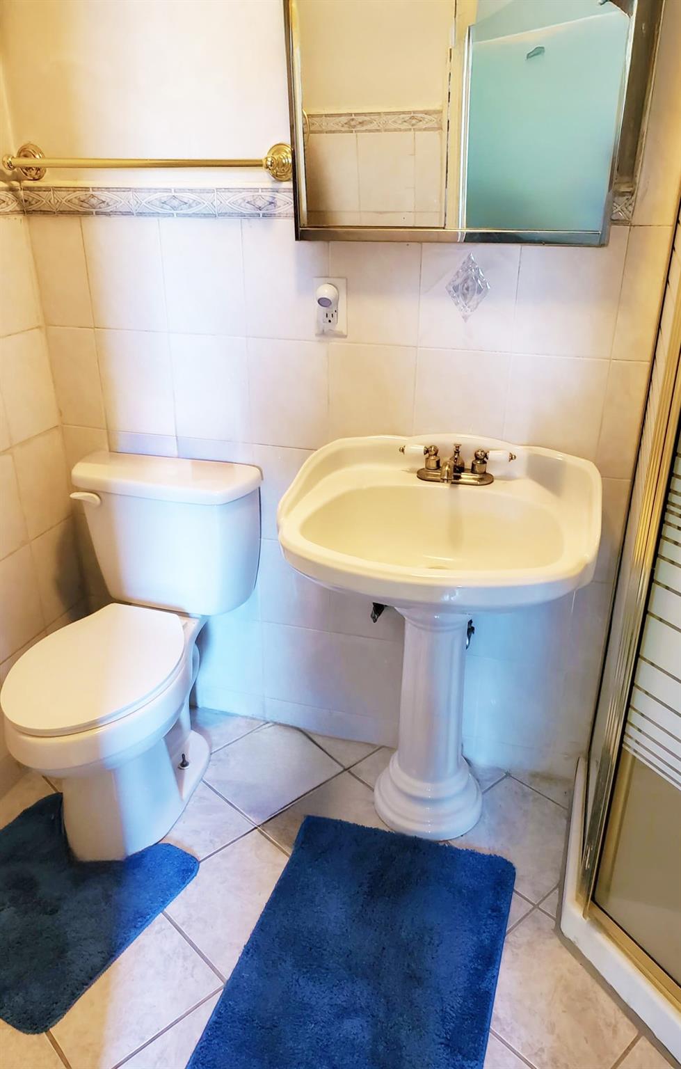 892 Bowbell Road Property Photo 4