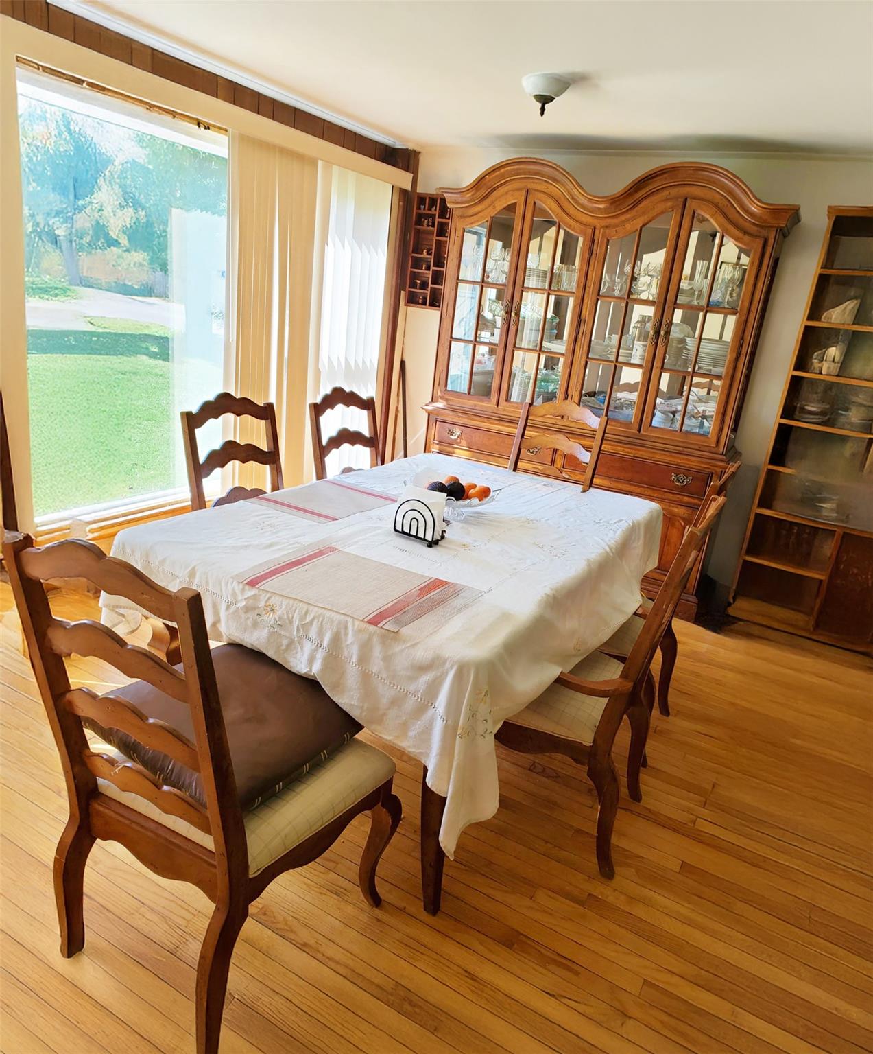 892 Bowbell Road Property Photo 8