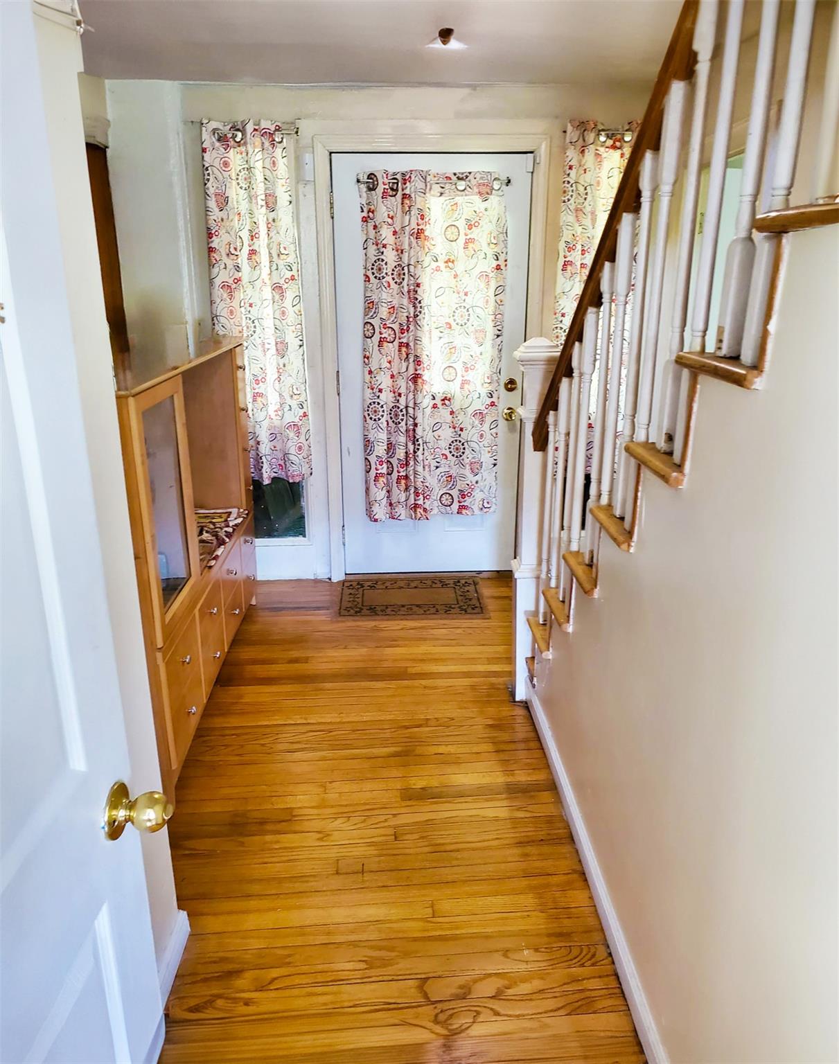 892 Bowbell Road Property Photo 9