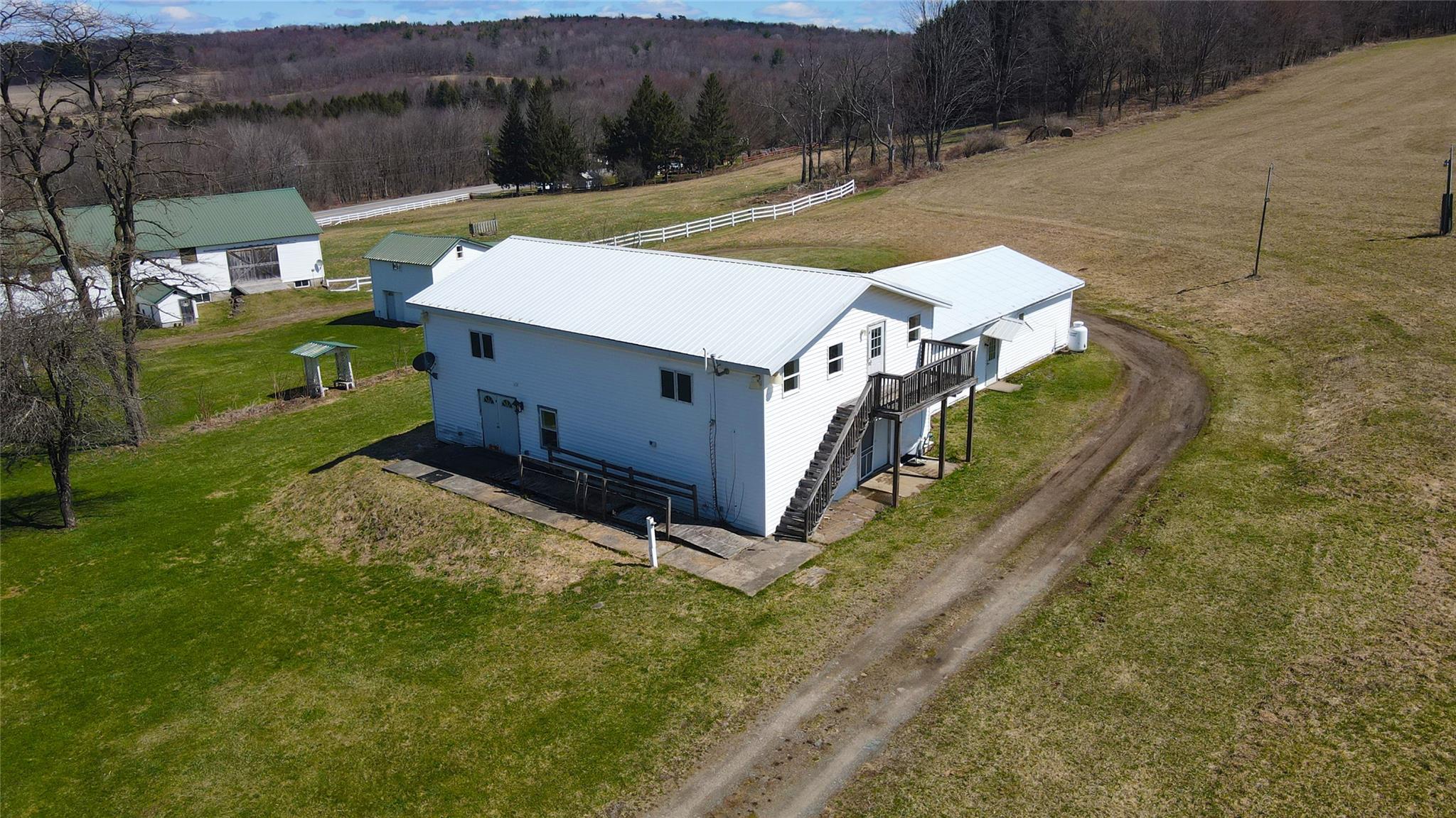892 Bowbell Road Property Photo 25