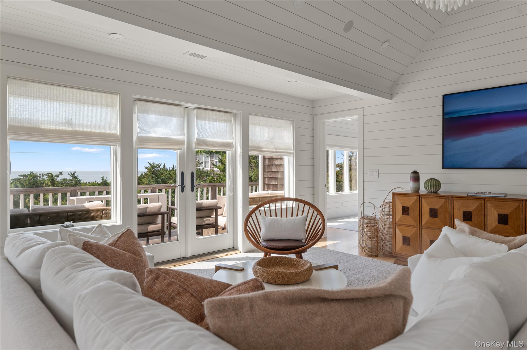 1005 Surf View Property Photo 9