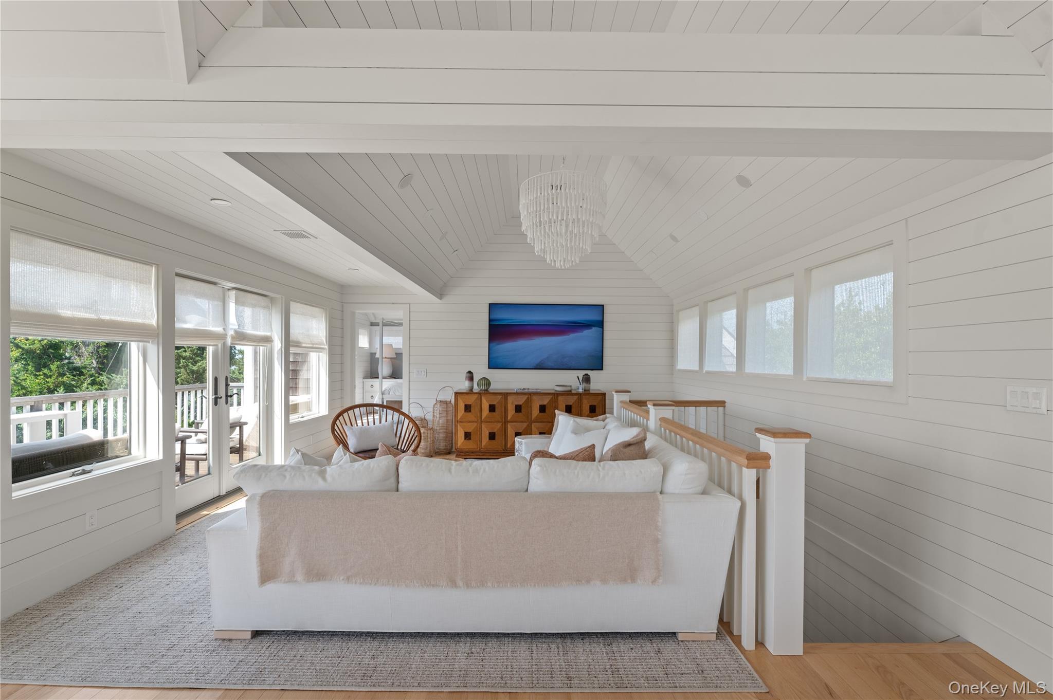1005 Surf View Property Photo 10