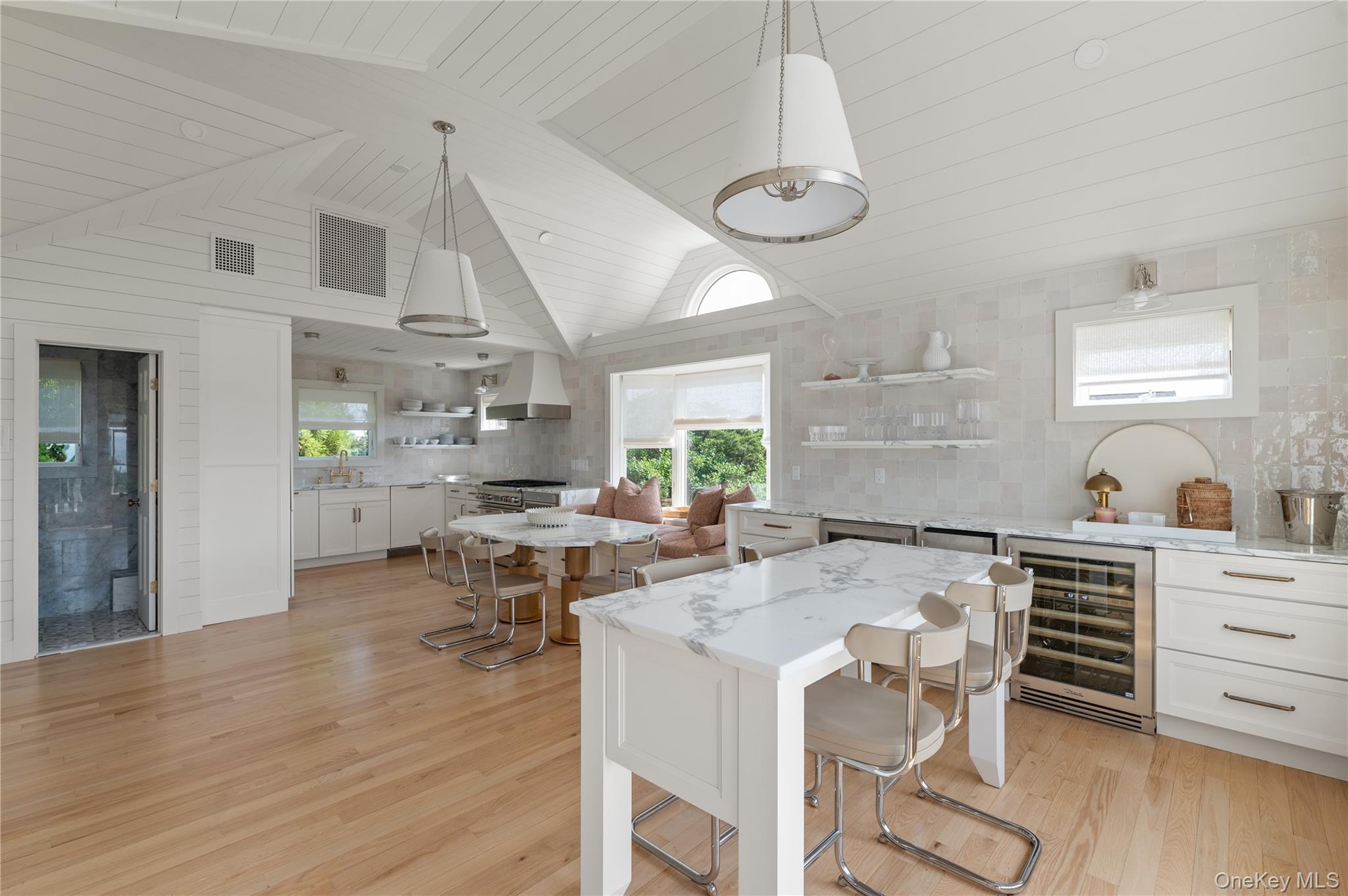 1005 Surf View Property Photo 14
