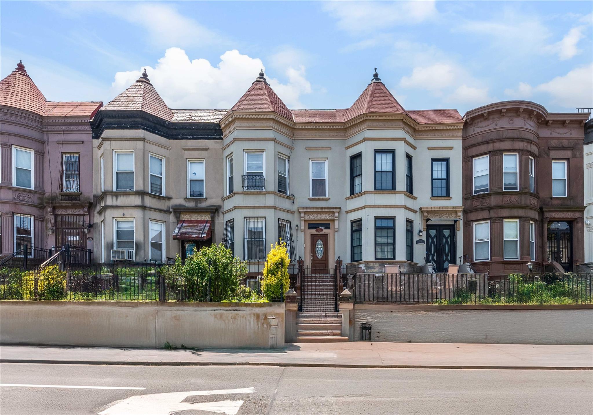 1478 Union Street Property Photo 1