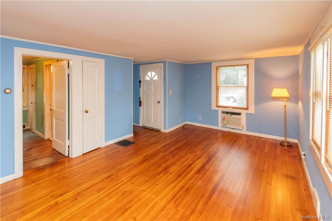 9 Oakland Avenue Property Photo 6