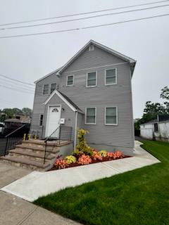 75 Carleton Avenue # 1 Property Photo 1