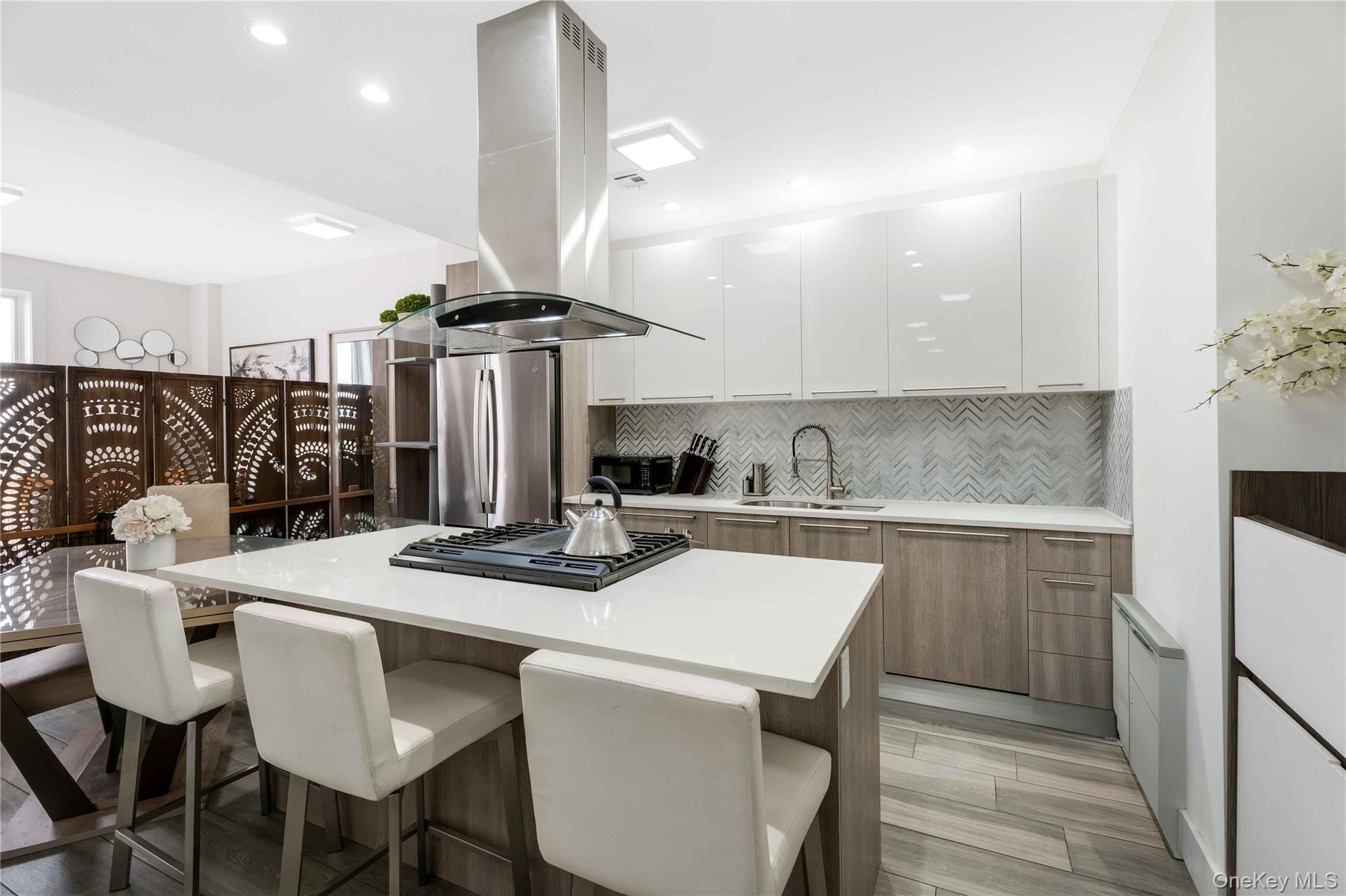 2222 Ocean Avenue Ph-b Property Photo 3