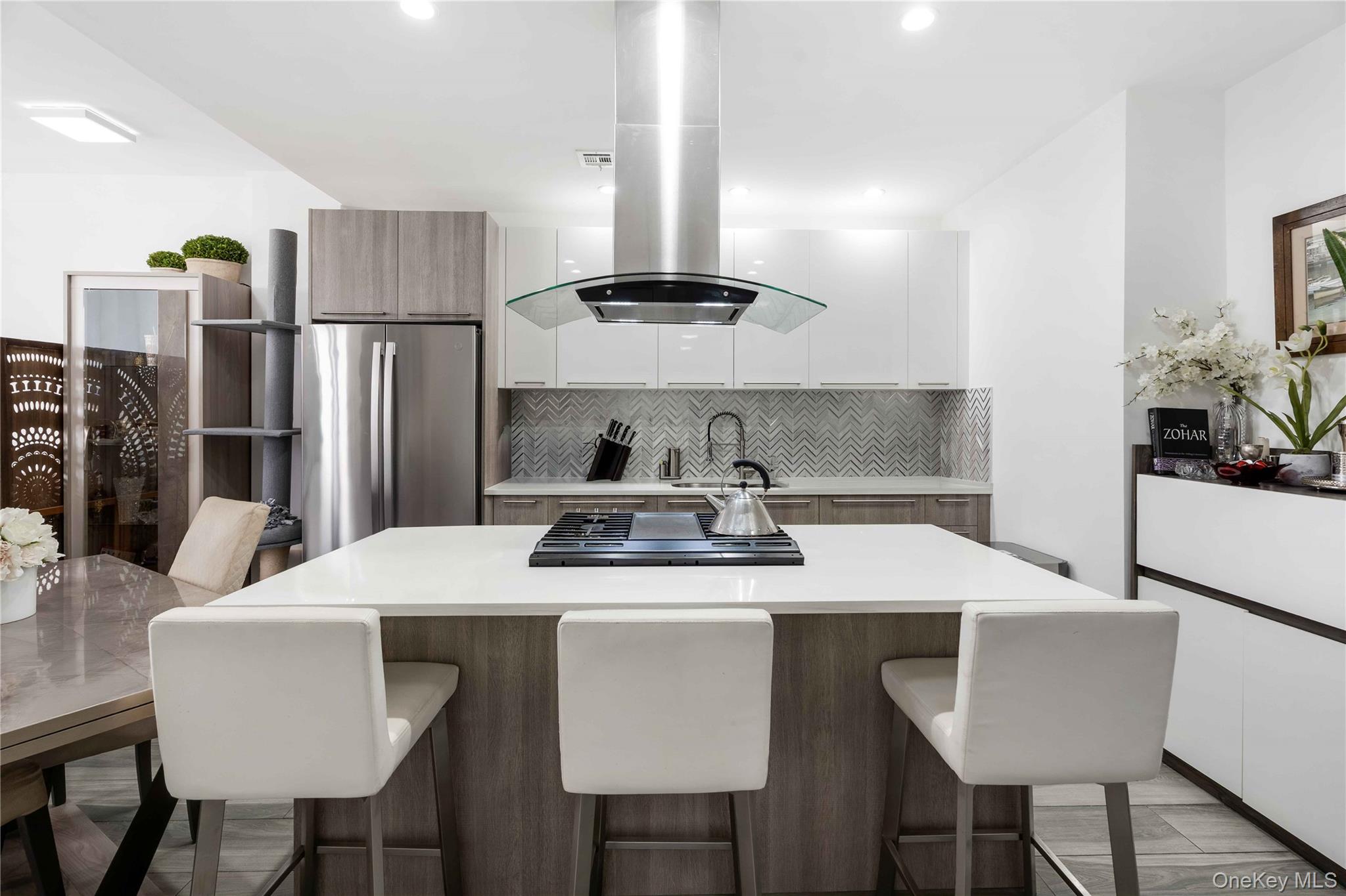 2222 Ocean Avenue Ph-b Property Photo 4