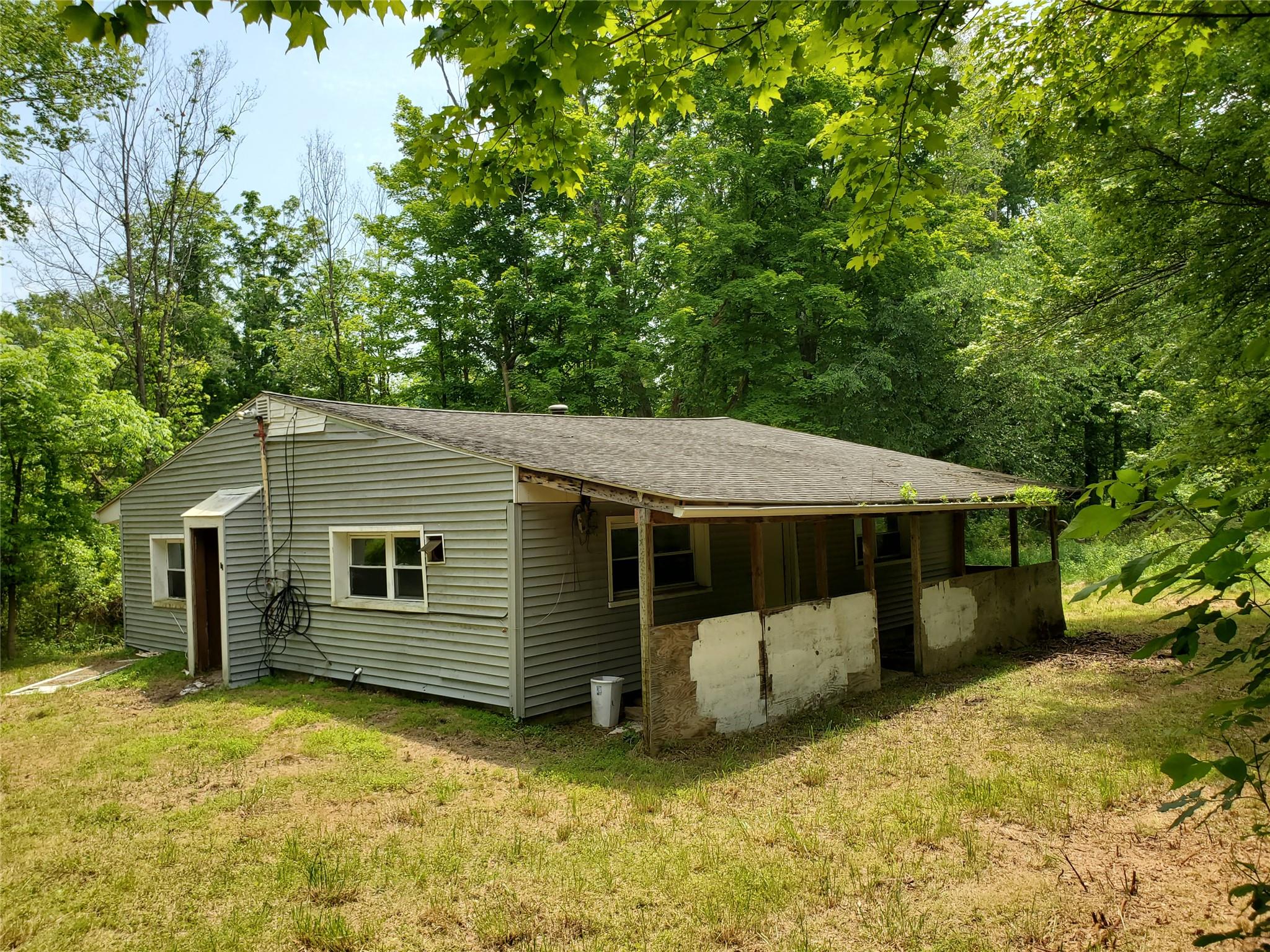 87 W Pine Road Property Photo 2