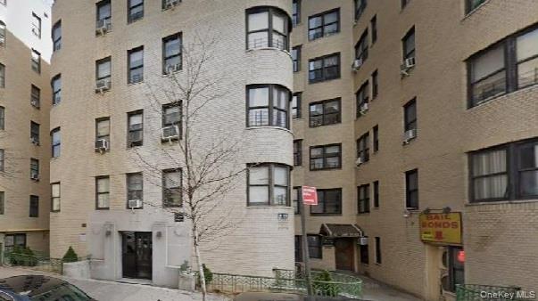 910 Sheridan Avenue E Property Photo 2