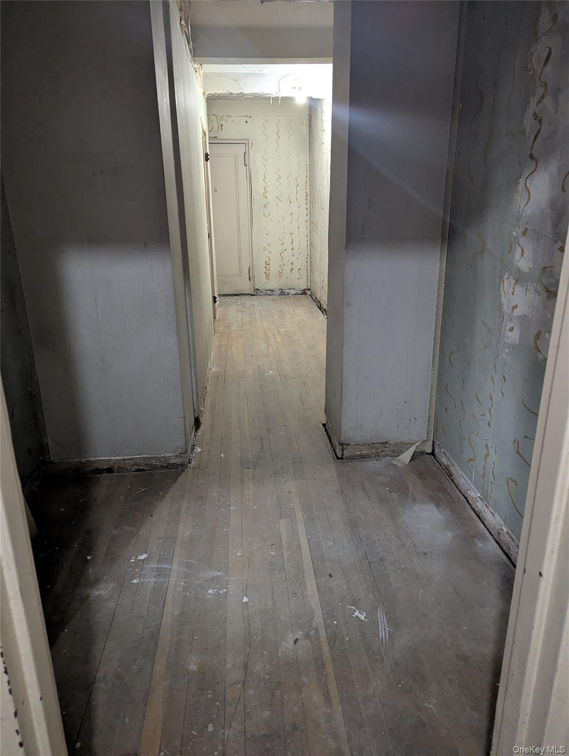 910 Sheridan Avenue E Property Photo 3