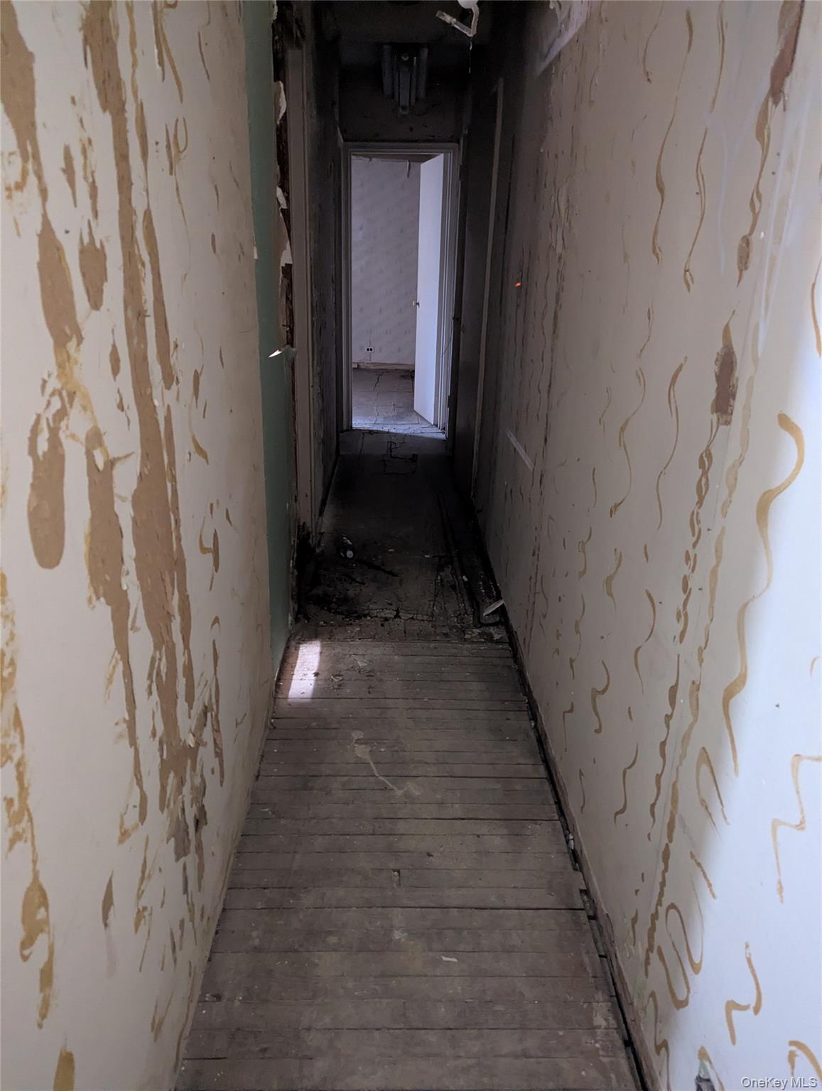 910 Sheridan Avenue E Property Photo 5