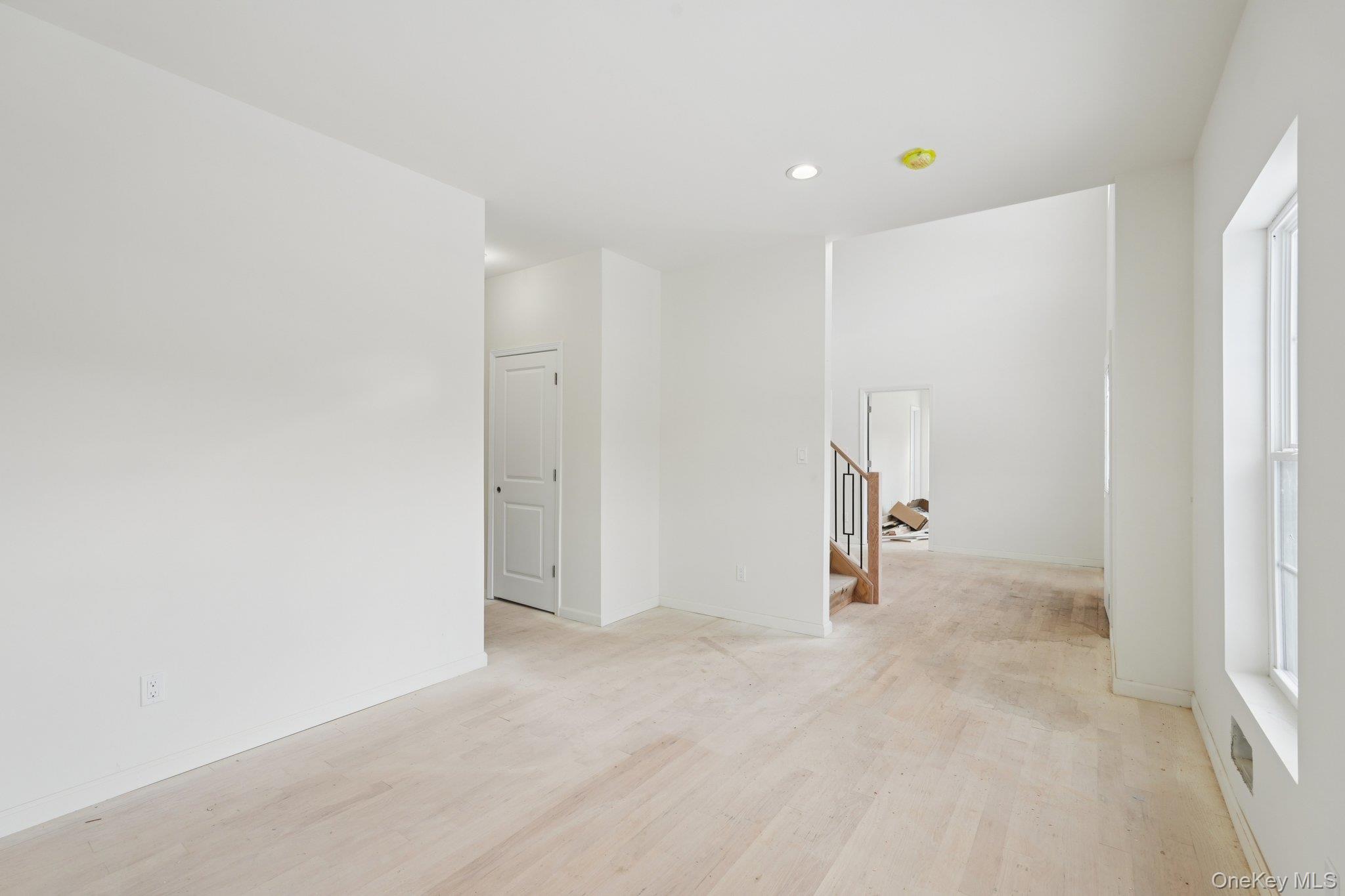 14 Vargas (aka 70 Jessup Ln) Circle Property Photo 15