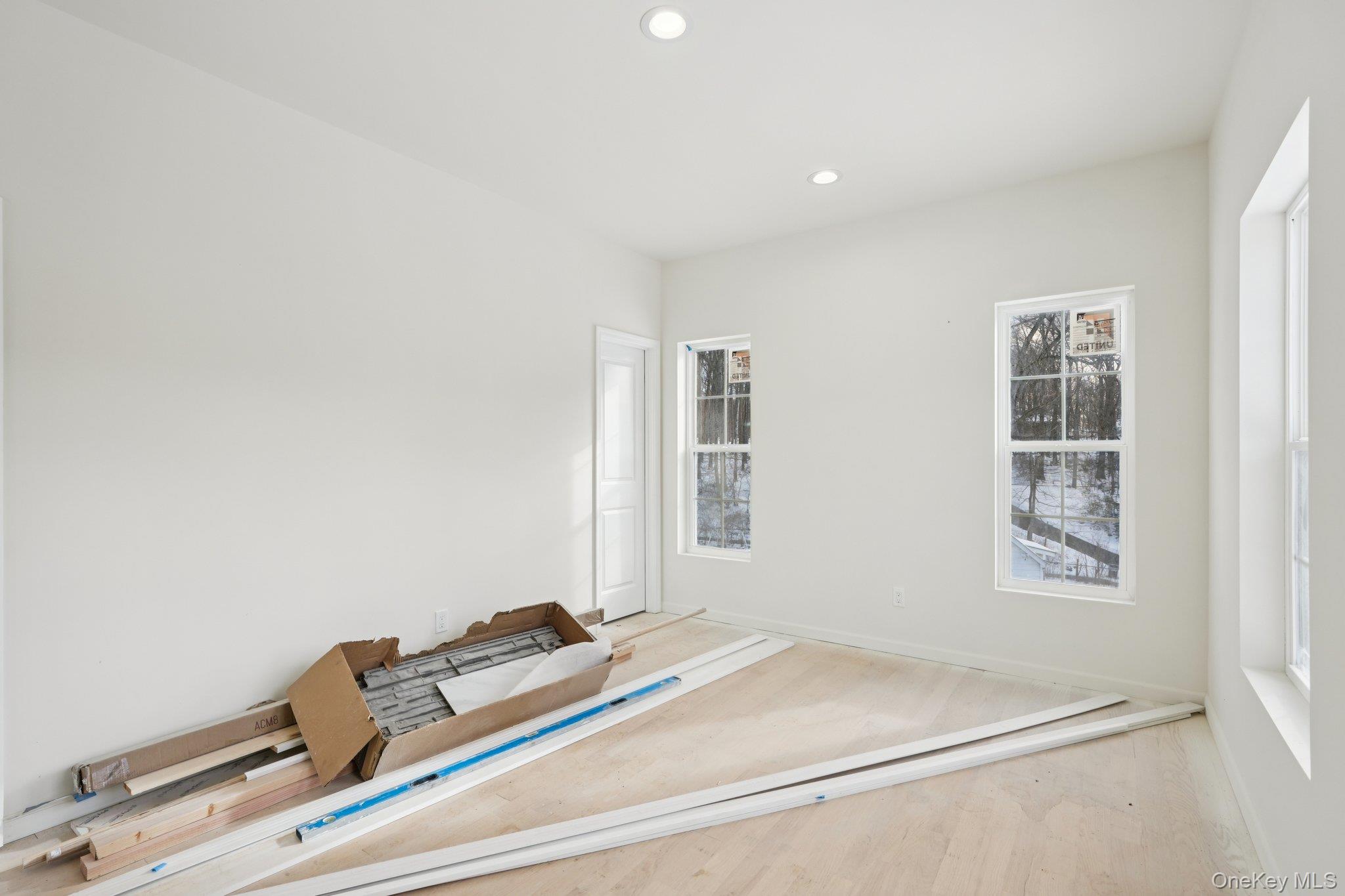 14 Vargas (aka 70 Jessup Ln) Circle Property Photo 20
