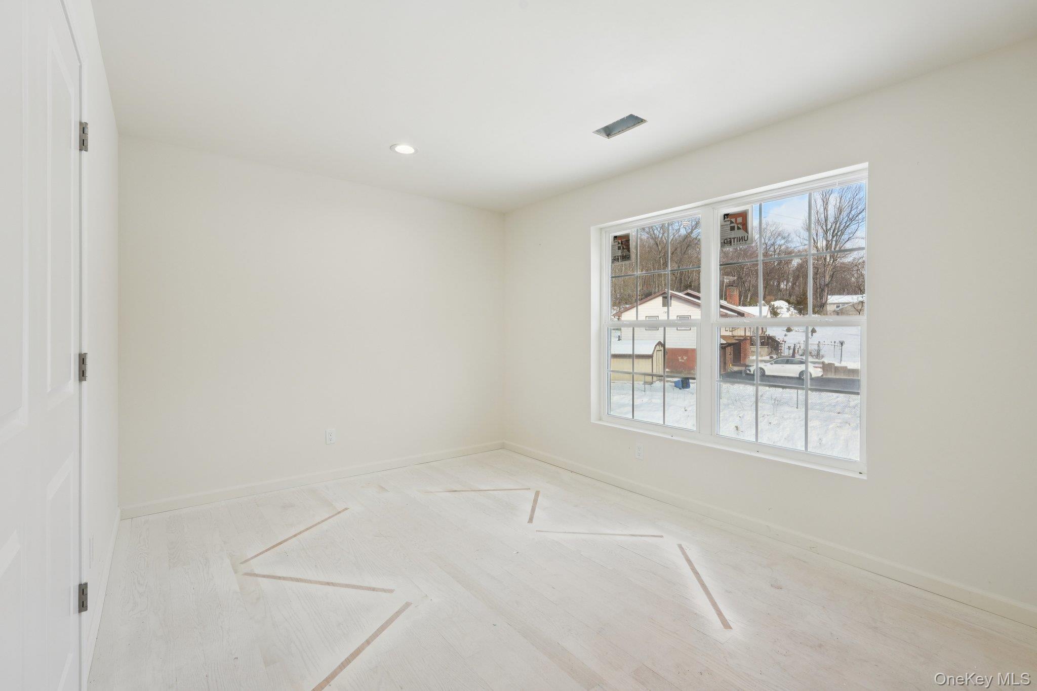 14 Vargas (aka 70 Jessup Ln) Circle Property Photo 26