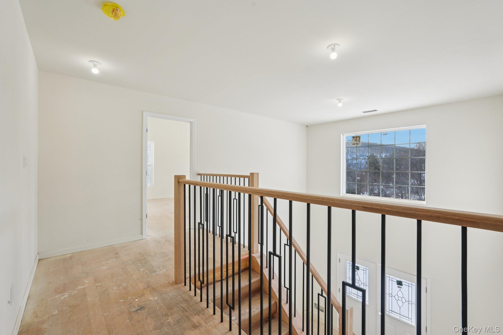 14 Vargas (aka 70 Jessup Ln) Circle Property Photo 32
