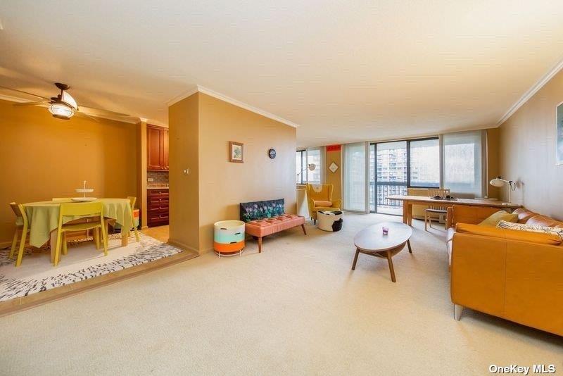 2 Bay Club Drive 16V Property Photo 1