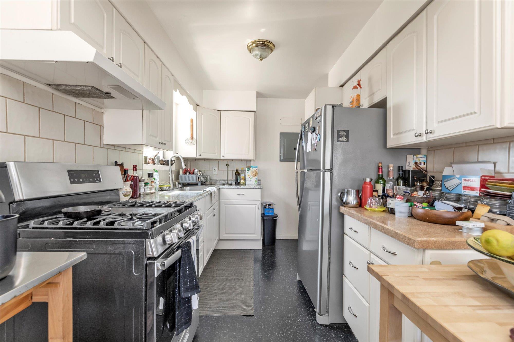 69-28 43rd Avenue Property Photo 6