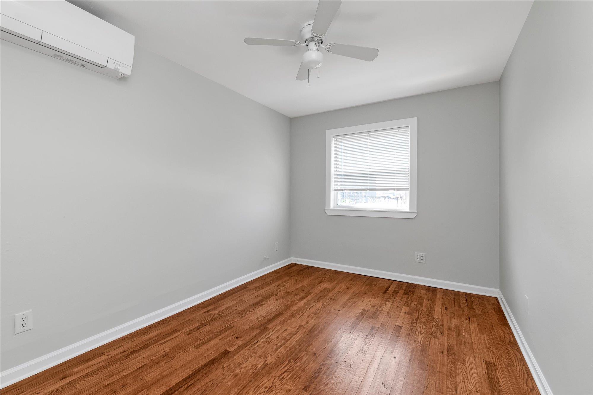 69-28 43rd Avenue Property Photo 23