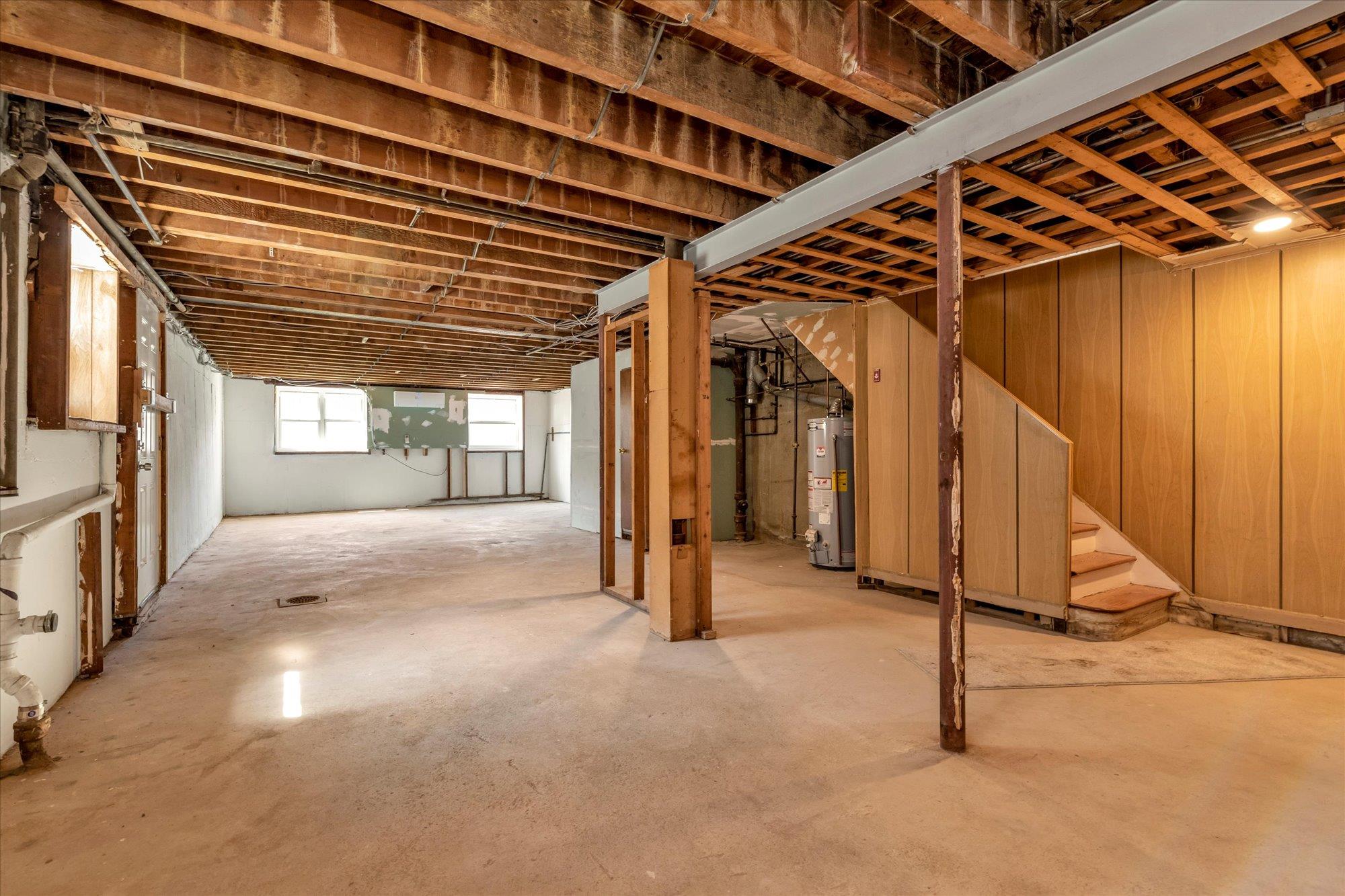 69-28 43rd Avenue Property Photo 27