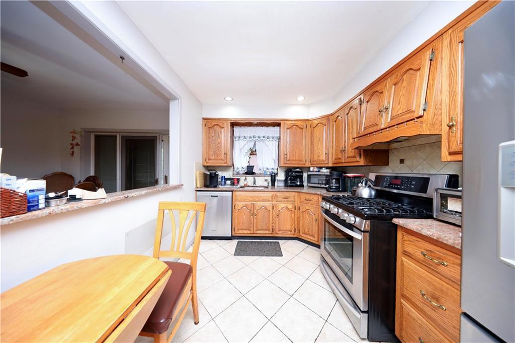 1296 E 54th Street Property Photo 5