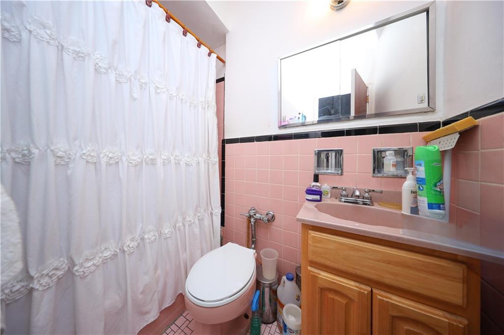 1296 E 54th Street Property Photo 28