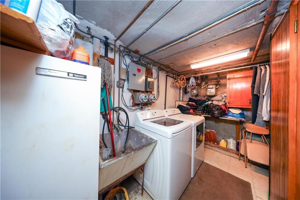 1296 E 54th Street Property Photo 29