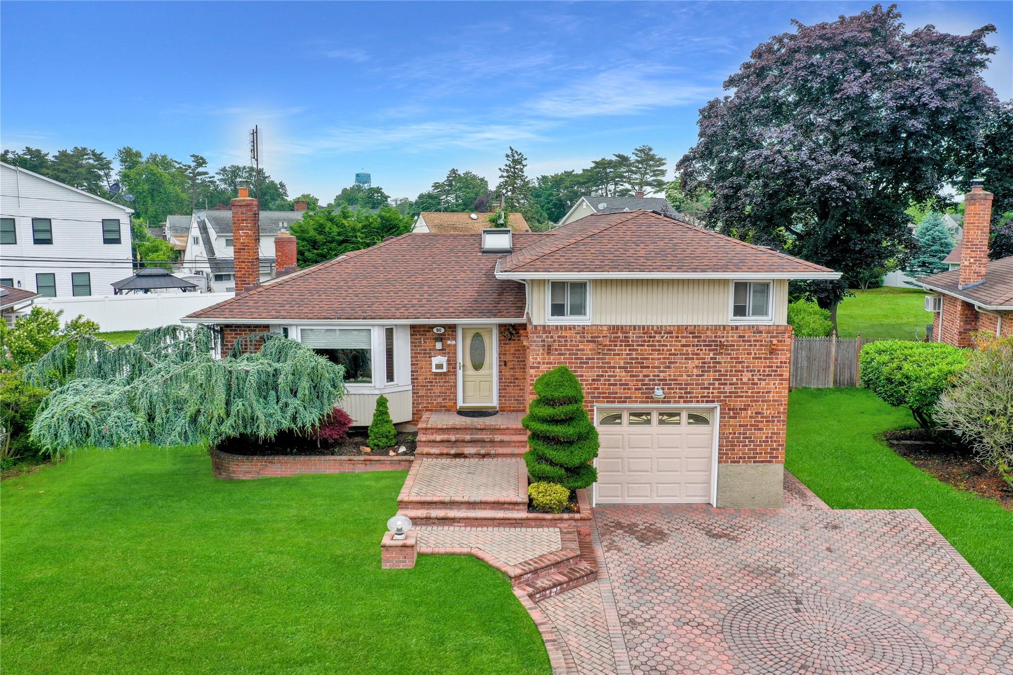 90 Stephen Street Property Photo 1