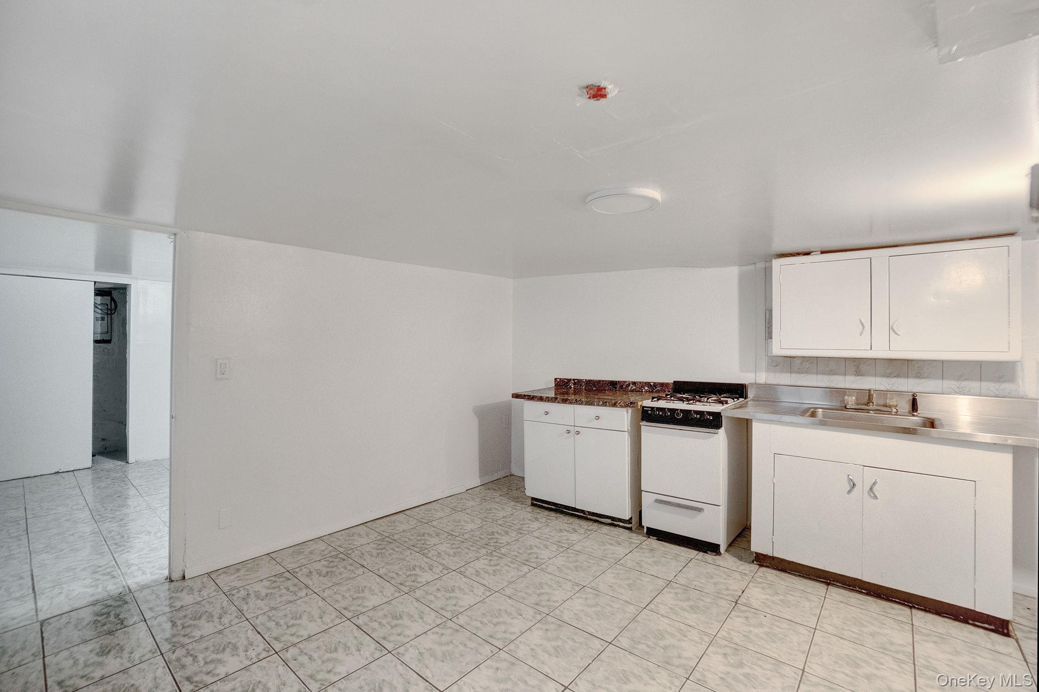 90-31 185th Street Property Photo 14