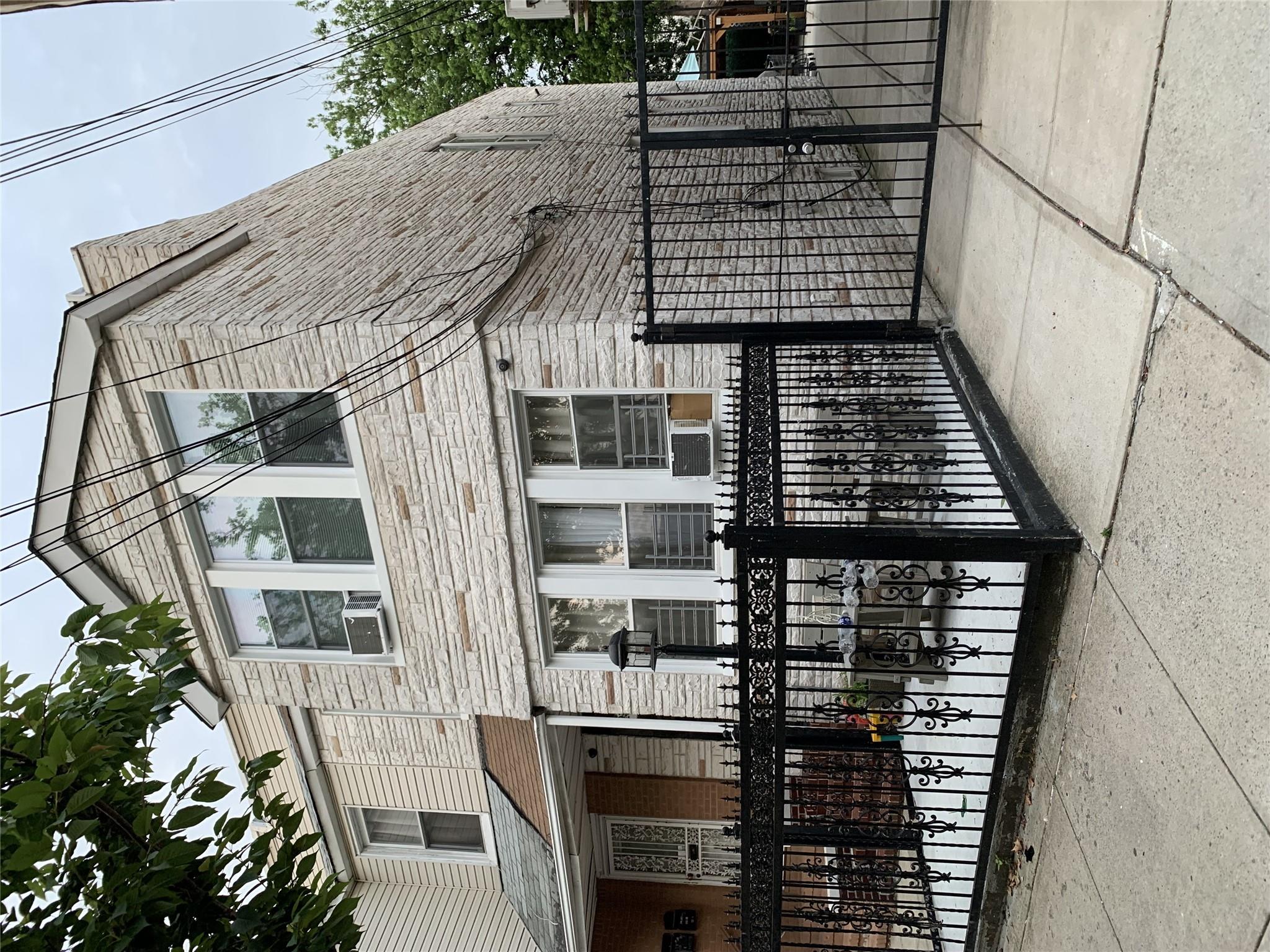 9721 83rd Street Property Photo 1