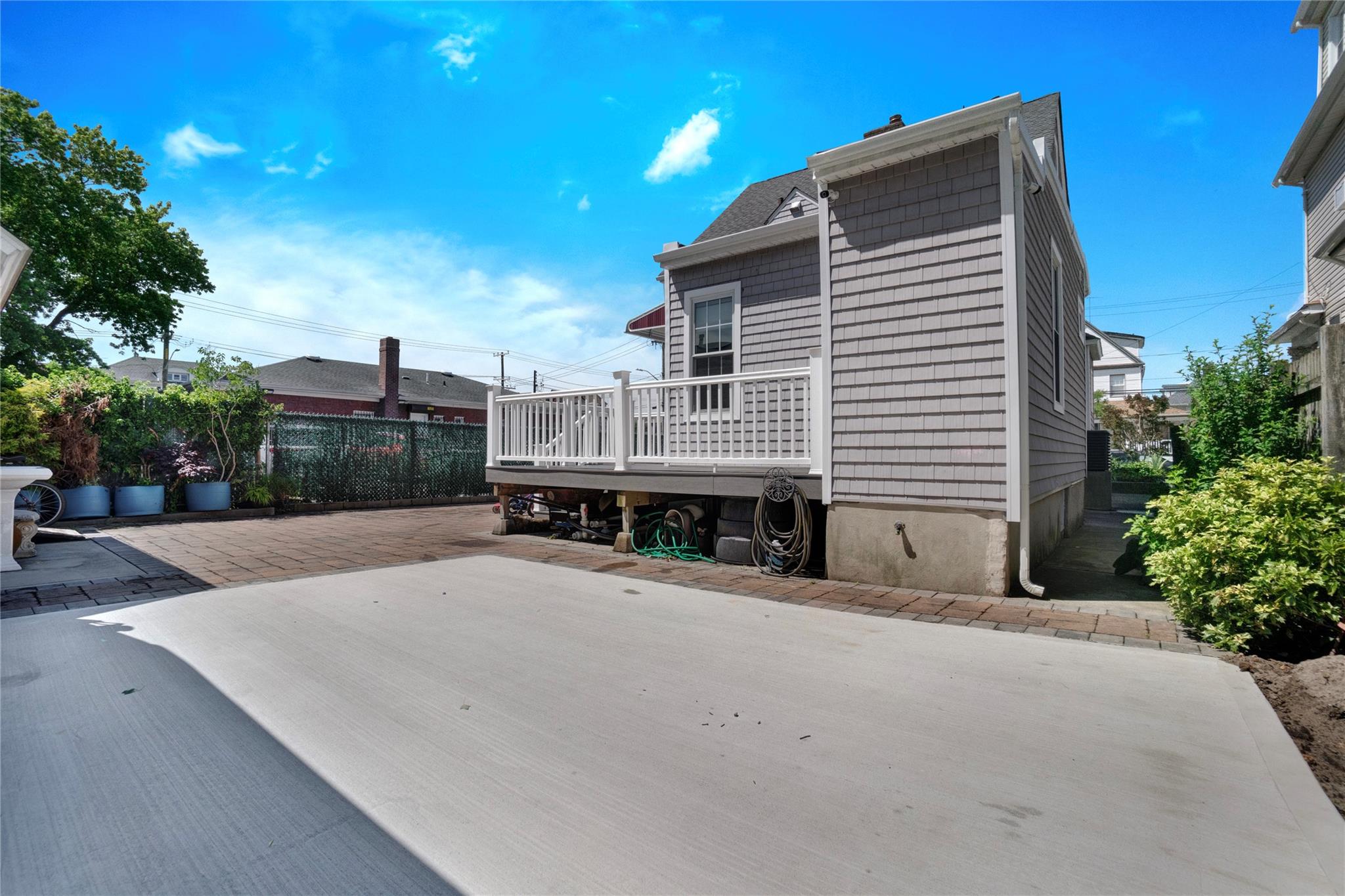 212 Beach 118th Street Property Photo 2